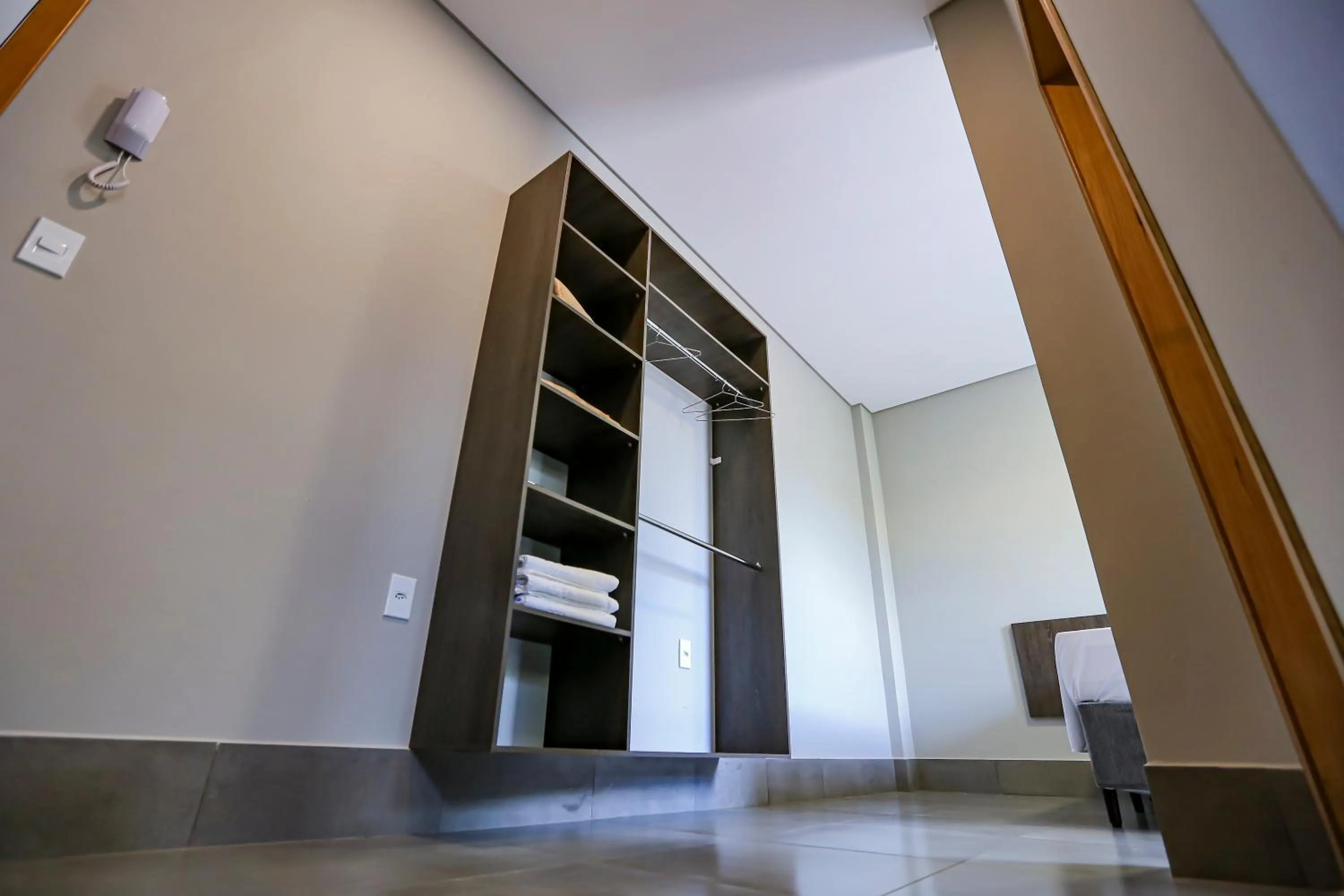 microwave in Vila Castelo Residencial no Centro de Foz