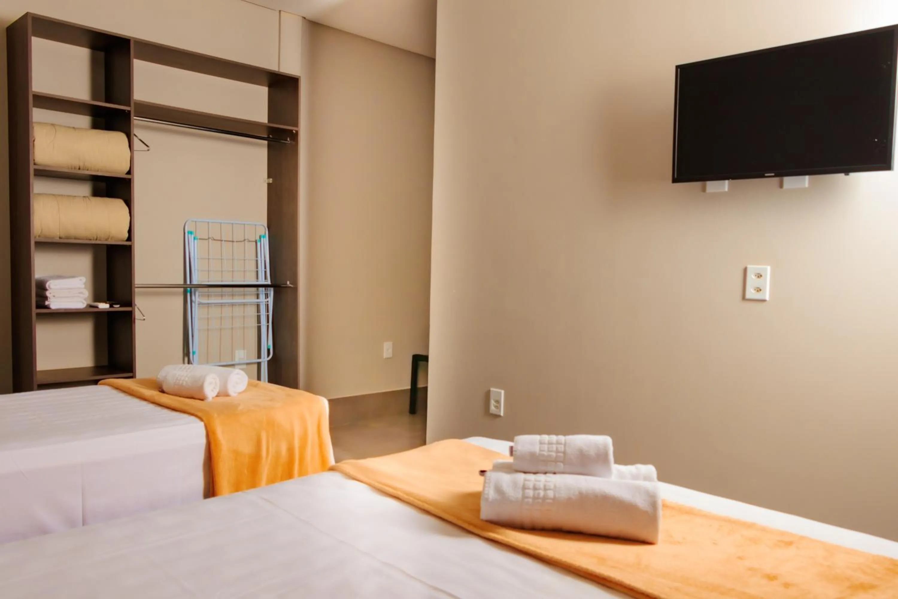 Bedroom, Bed in Vila Castelo Residencial no Centro de Foz