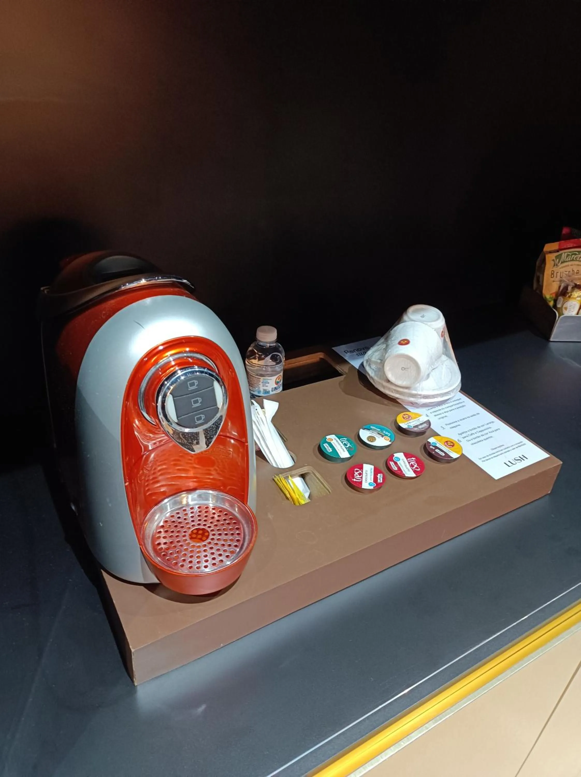 Coffee/tea facilities in Lush Motel Ipiranga