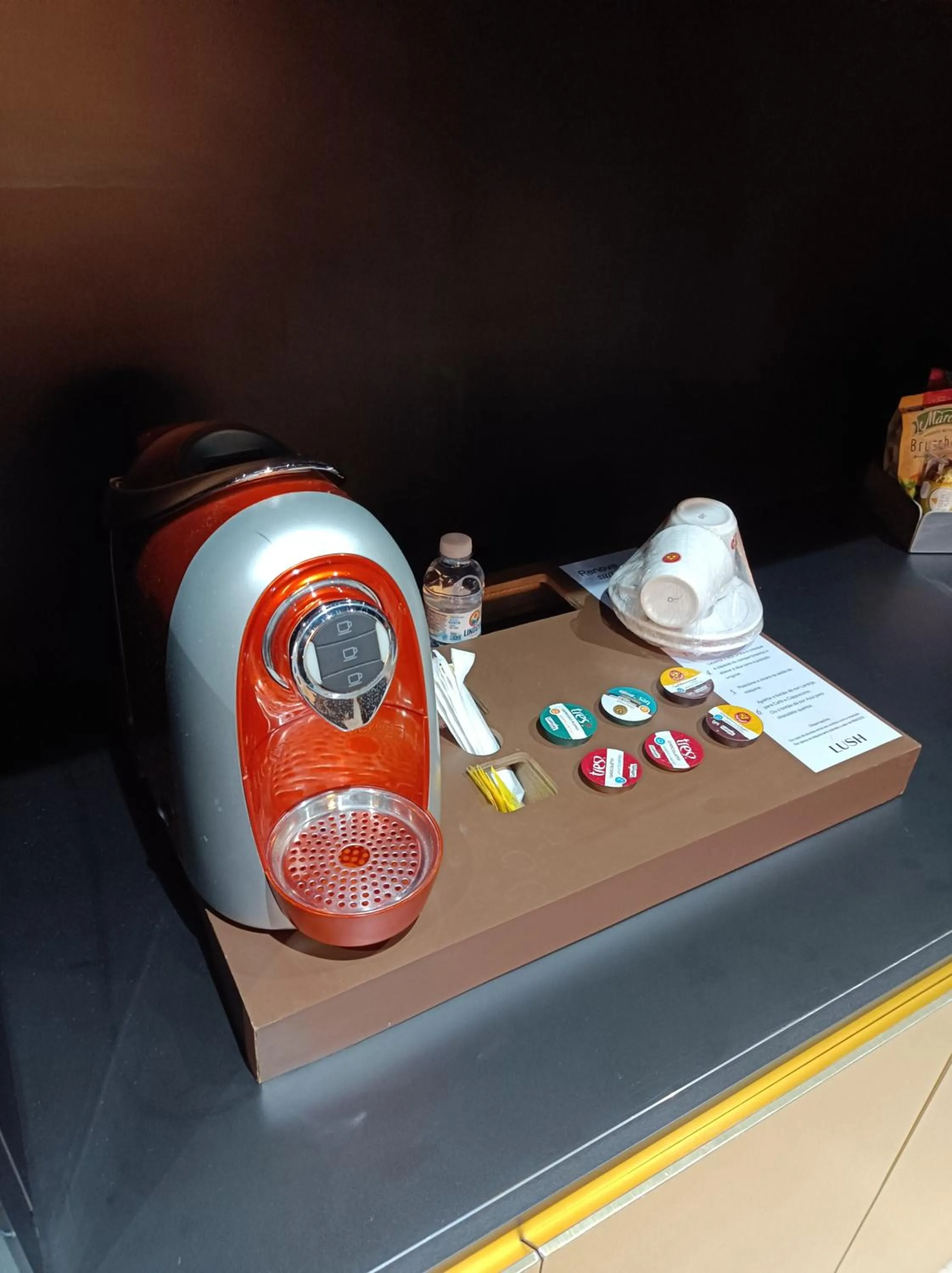 Coffee/tea facilities in Lush Motel Ipiranga