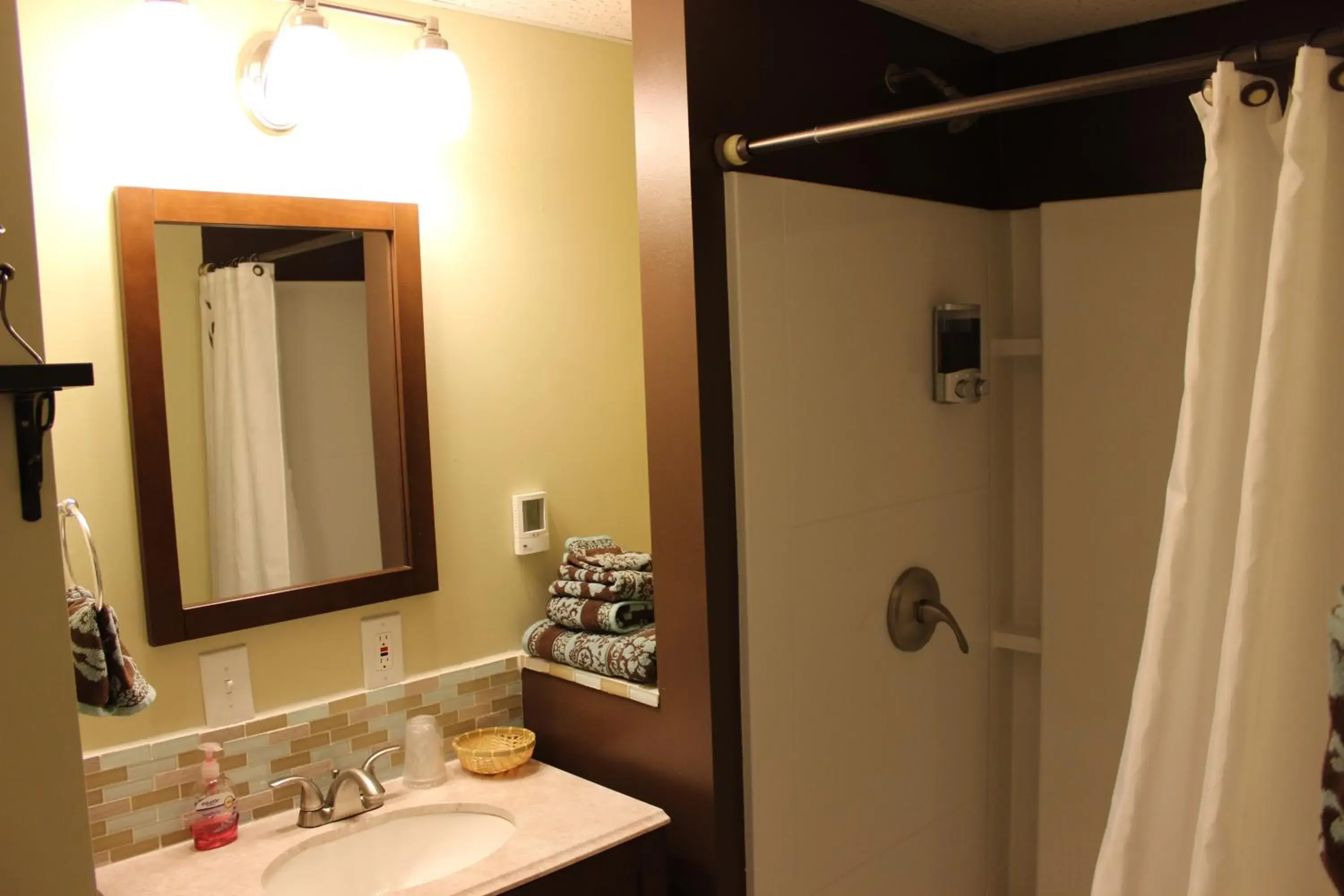 One-Bedroom Apartment # 3 in Koreana in Decorah One-Bedroom Apartment # 3 in Koreana in Decorah