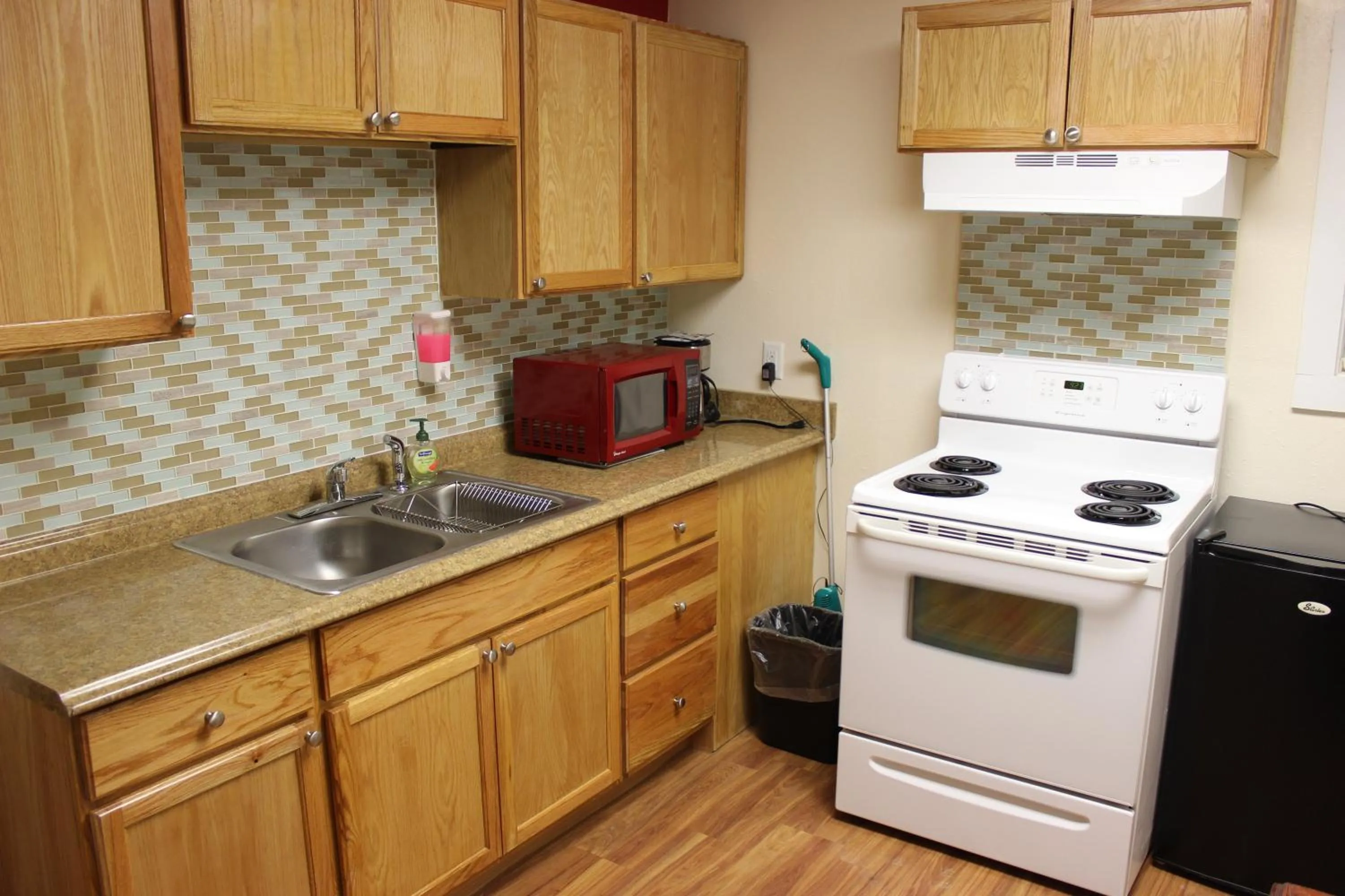 Kitchen or kitchenette in Koreana in Decorah