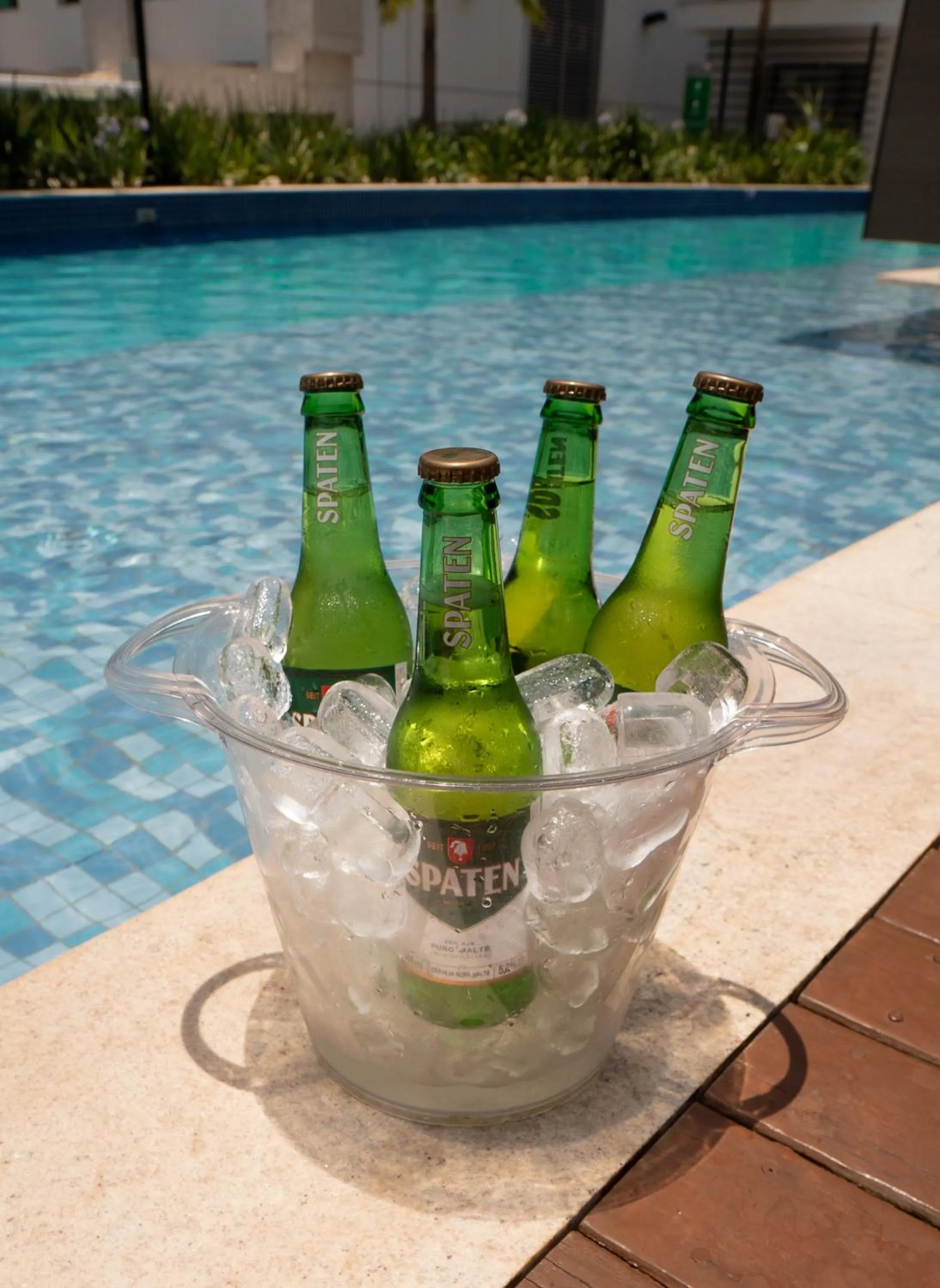 Swimming pool in Jade Hotel Brasília