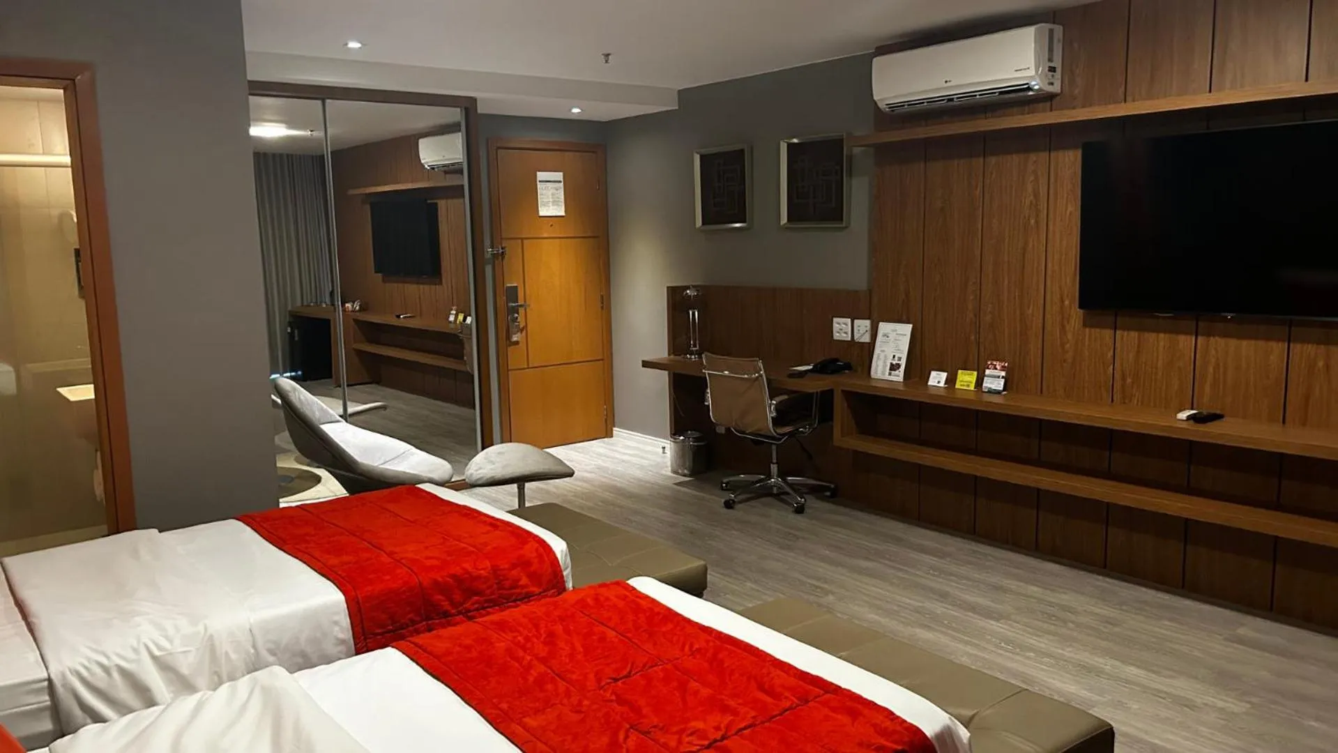 Photo of the whole room, Bed in Jade Hotel Brasília