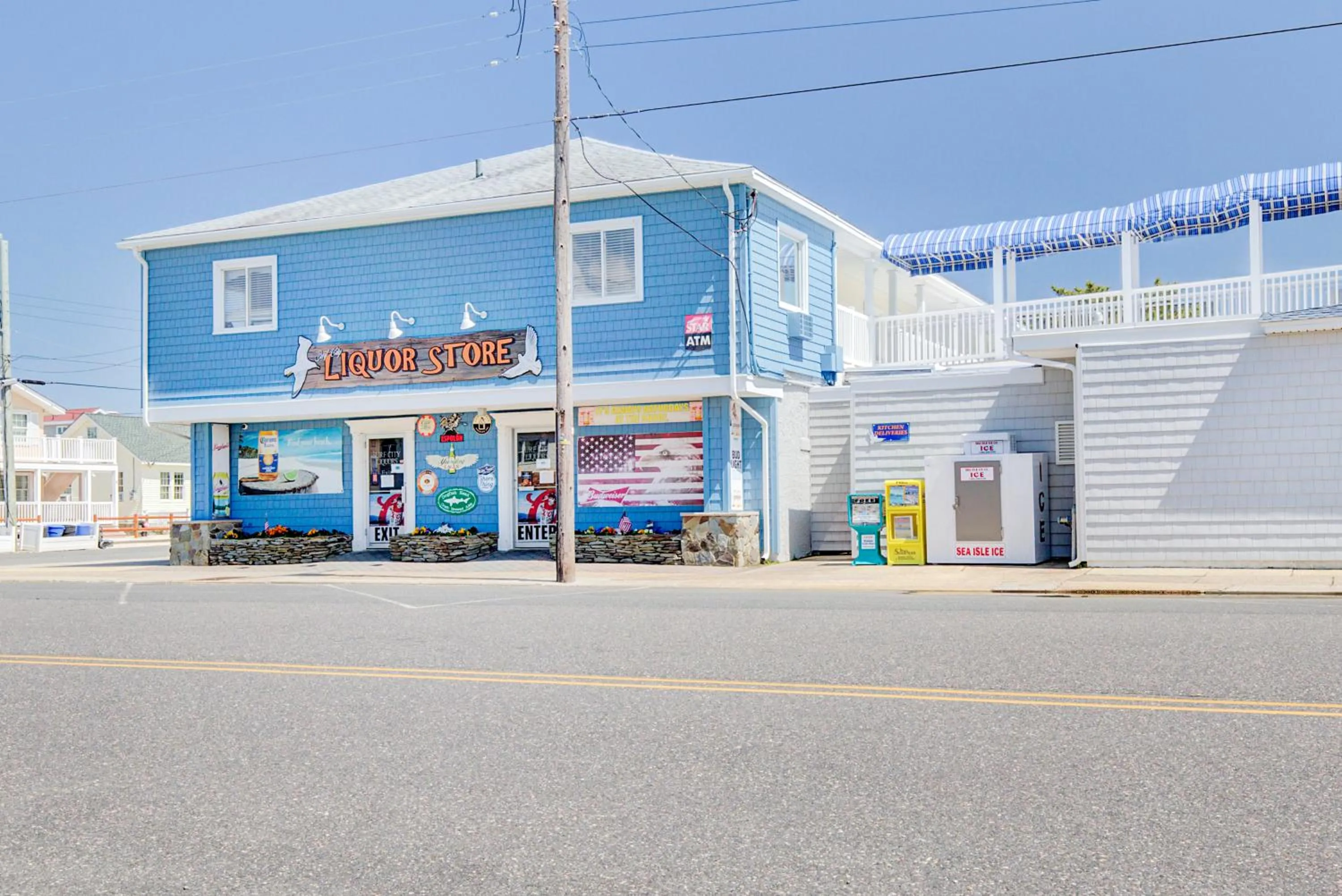 Property building in Surf City Hotel