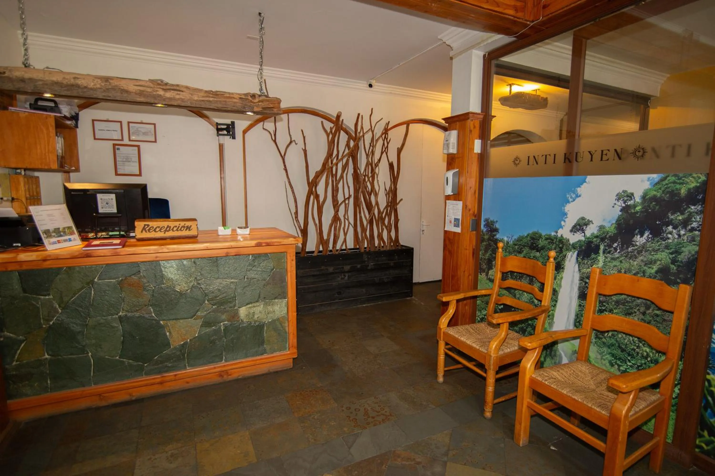 Lobby or reception in Hotel Inti Kuyen Plaza