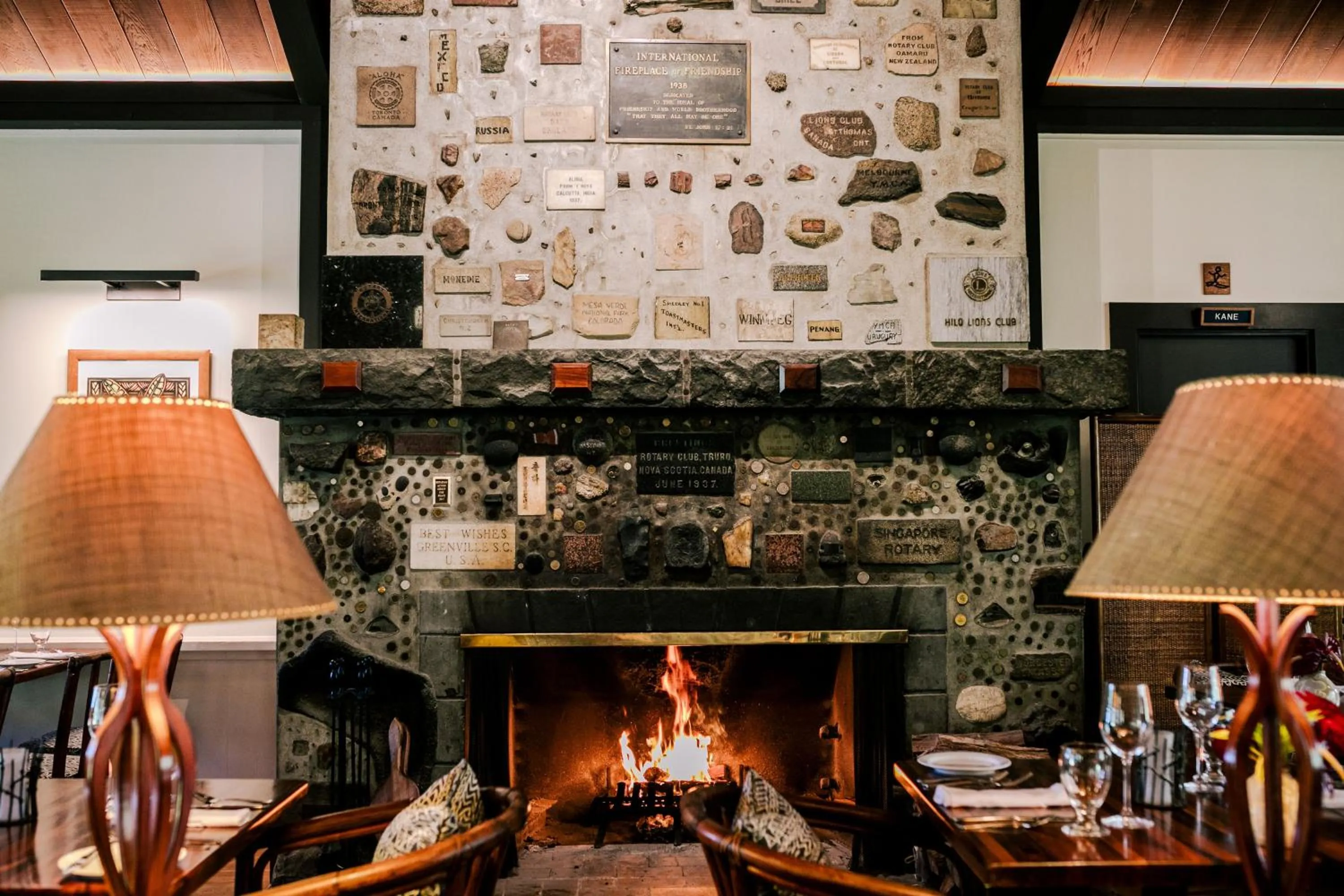 Restaurant/places to eat in Kilauea Lodge and Restaurant