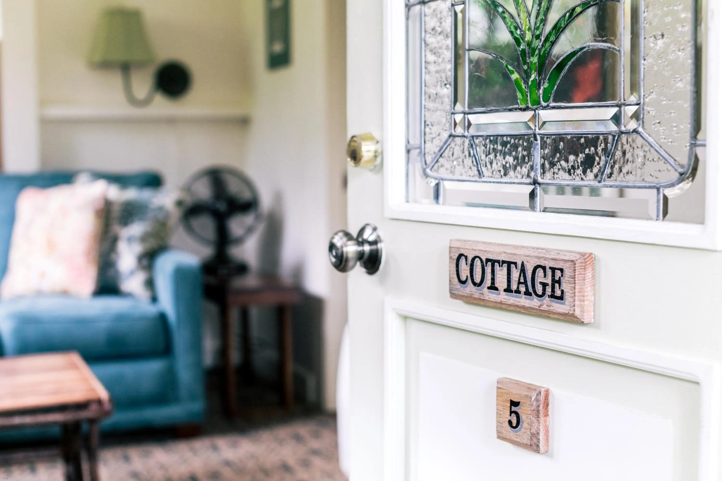 Facade/entrance in Kilauea Lodge and Restaurant