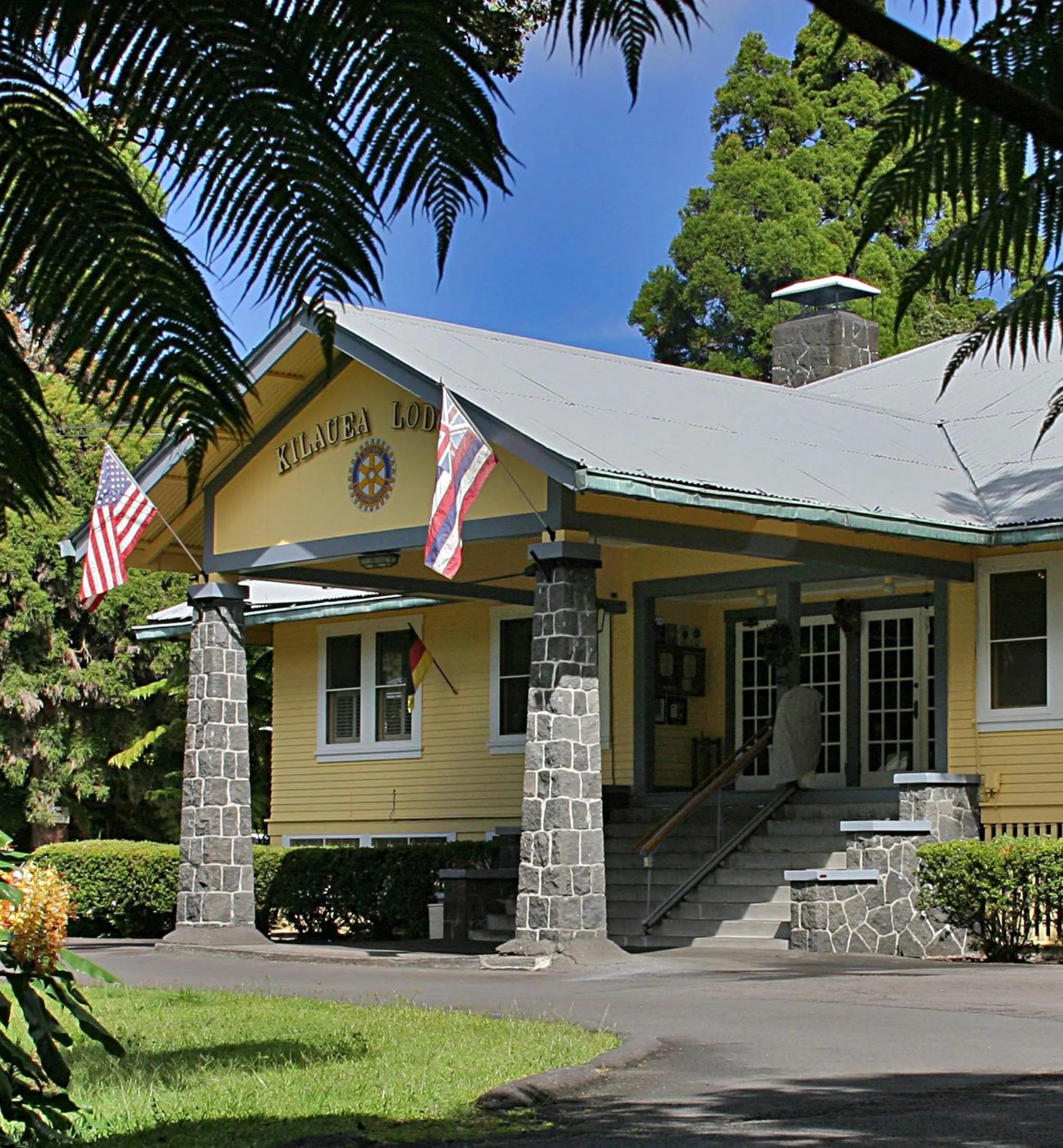 Facade/entrance in Kilauea Lodge and Restaurant