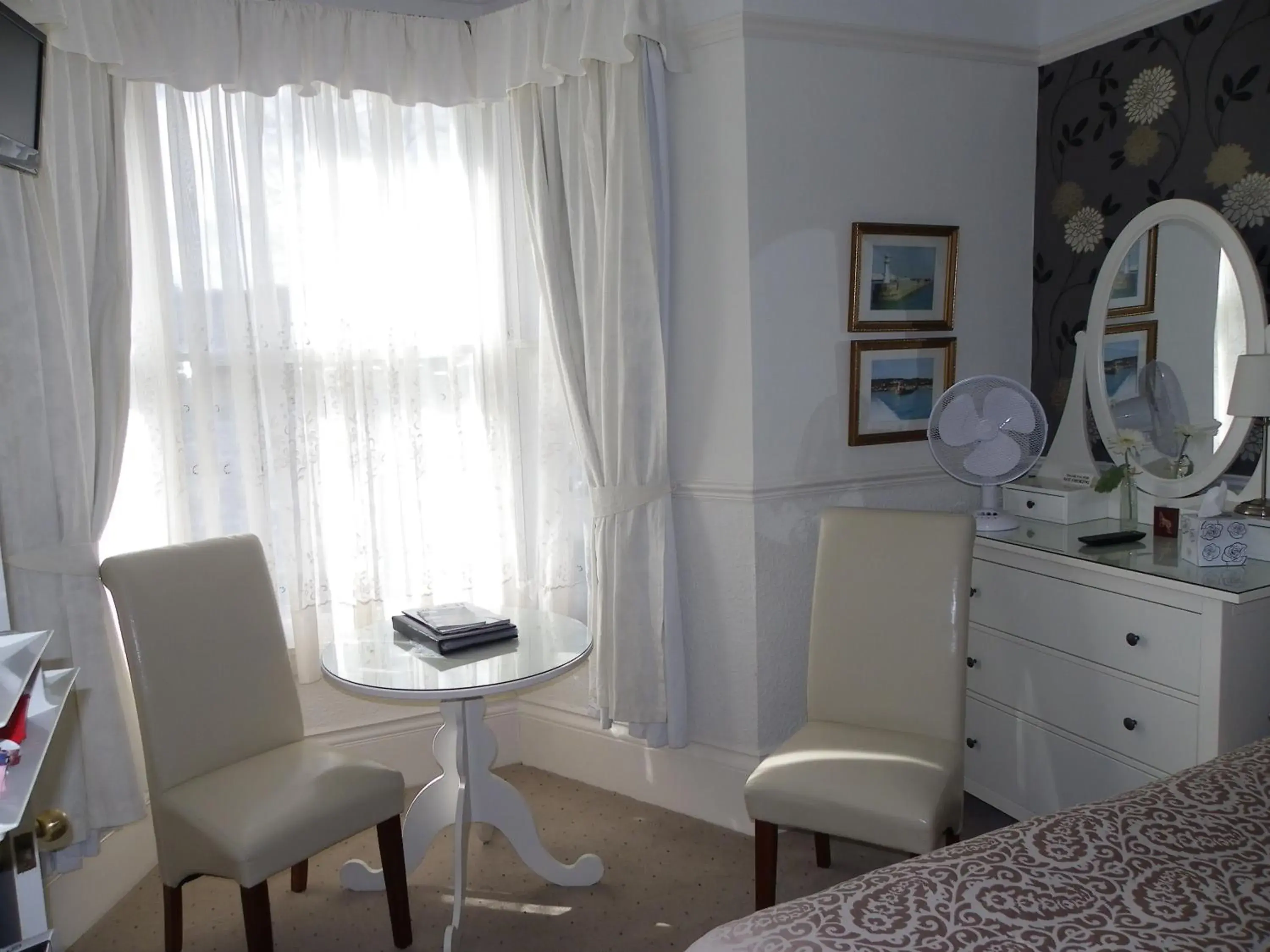 Superior Double Room in Maison Dieu Guest House Superior Double Room in Maison Dieu Guest House