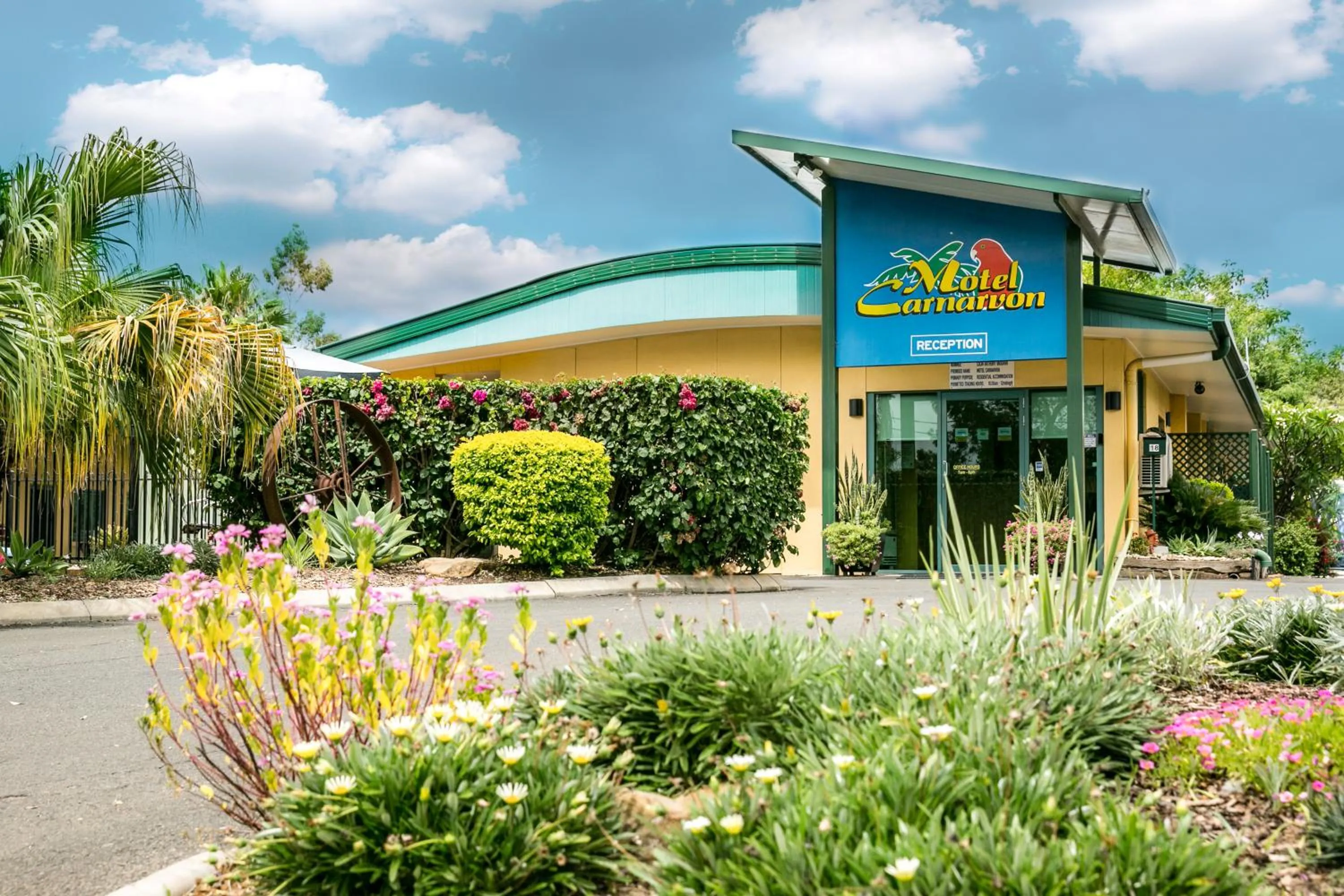 Property building in Motel Carnarvon