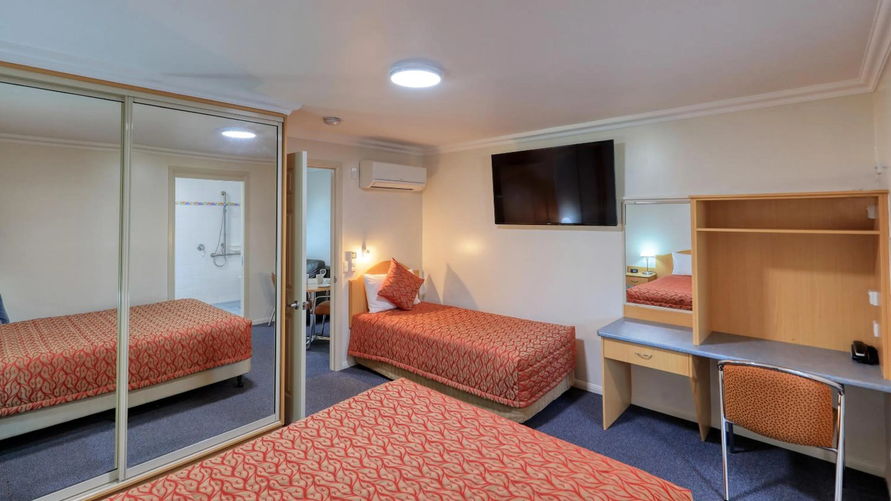 Bed in Motel Carnarvon