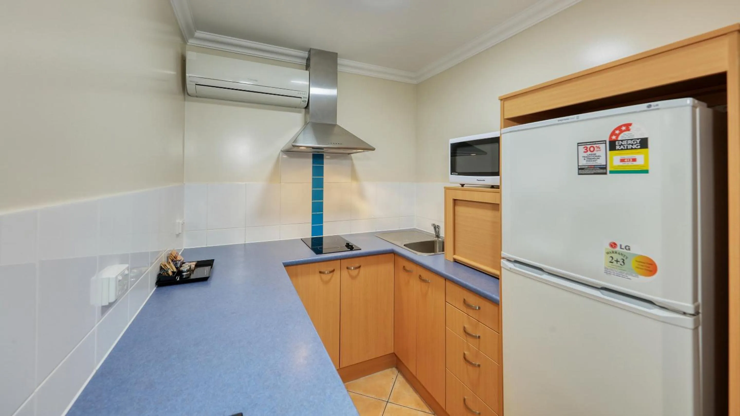 Kitchen or kitchenette in Motel Carnarvon