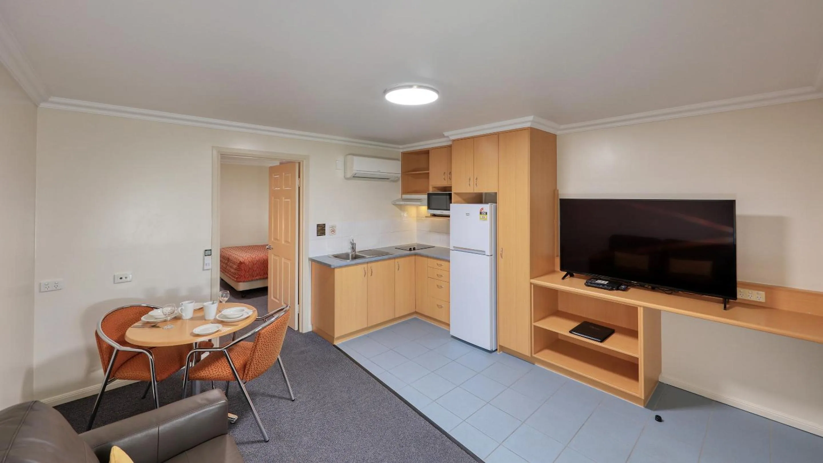 TV and multimedia in Motel Carnarvon