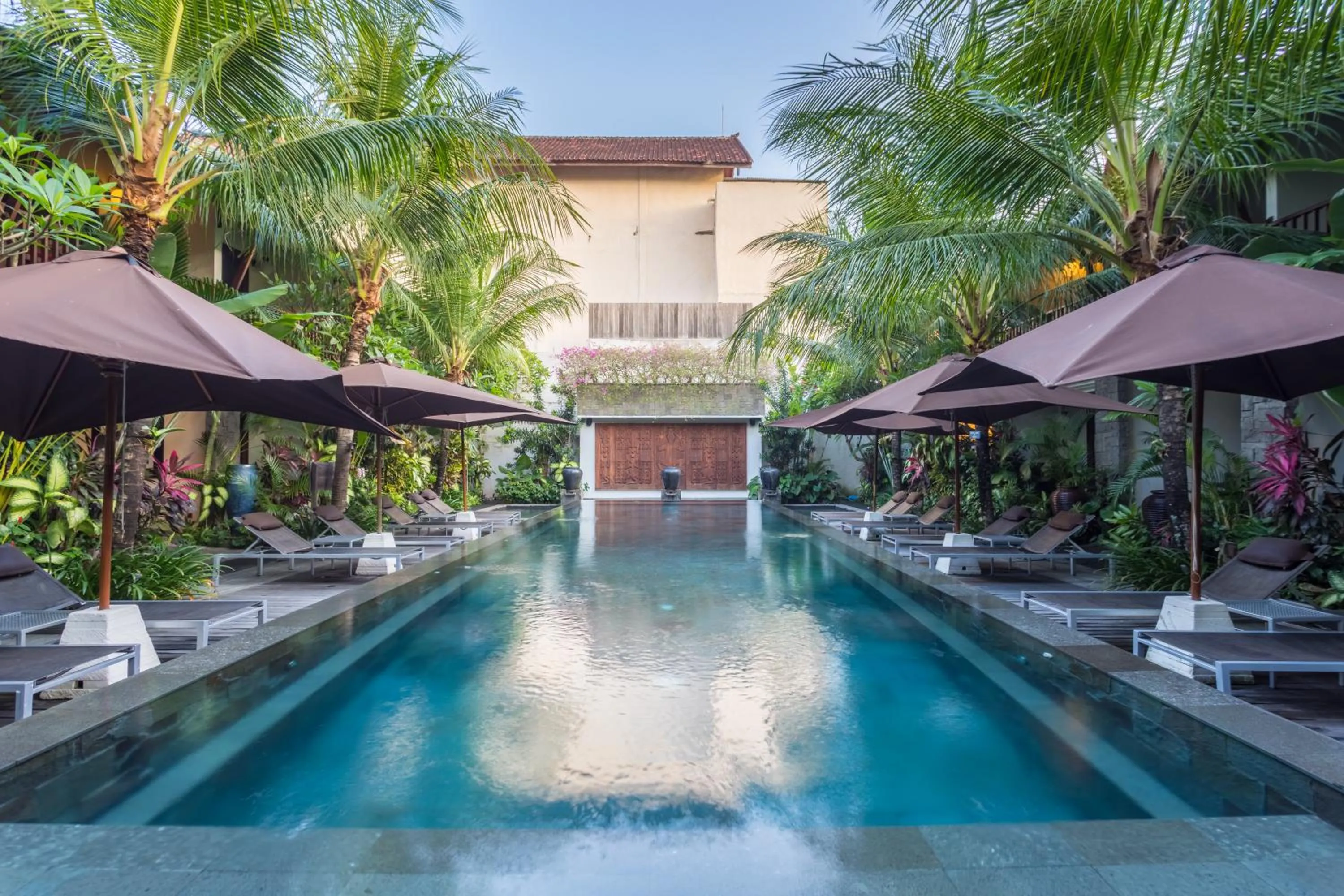 Swimming pool in Kejora Suites