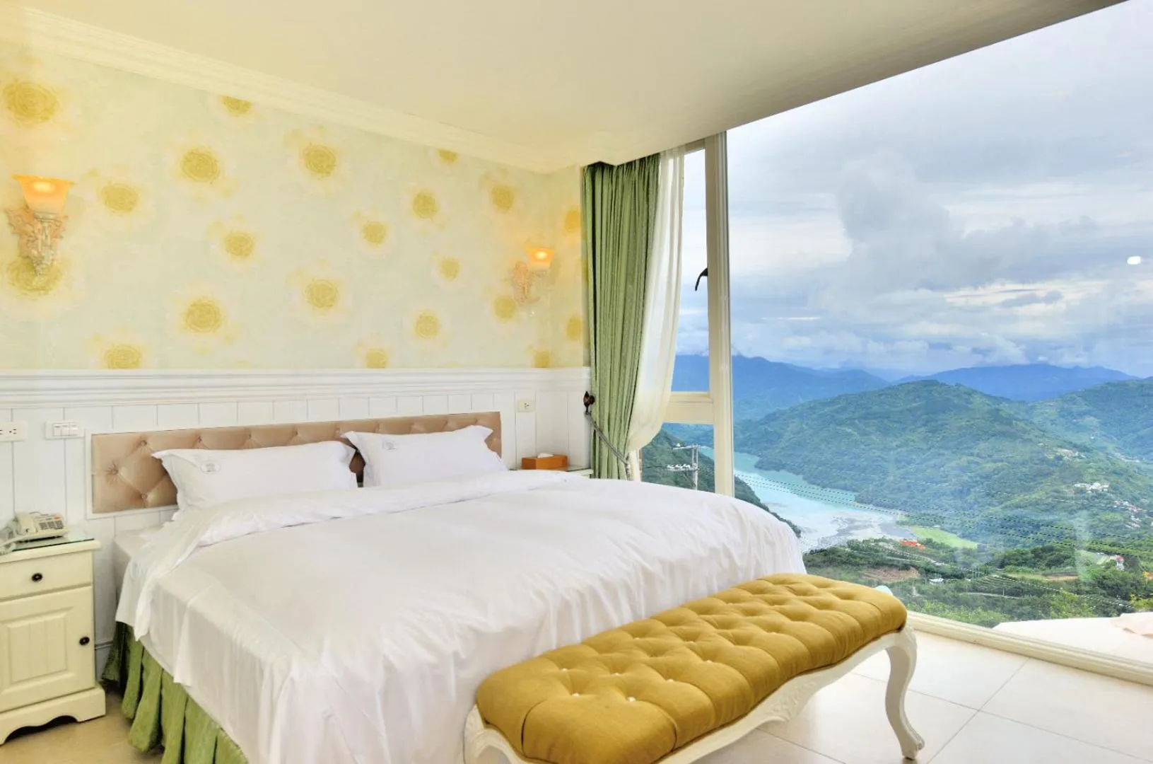 Bed in Ming Ging Farm