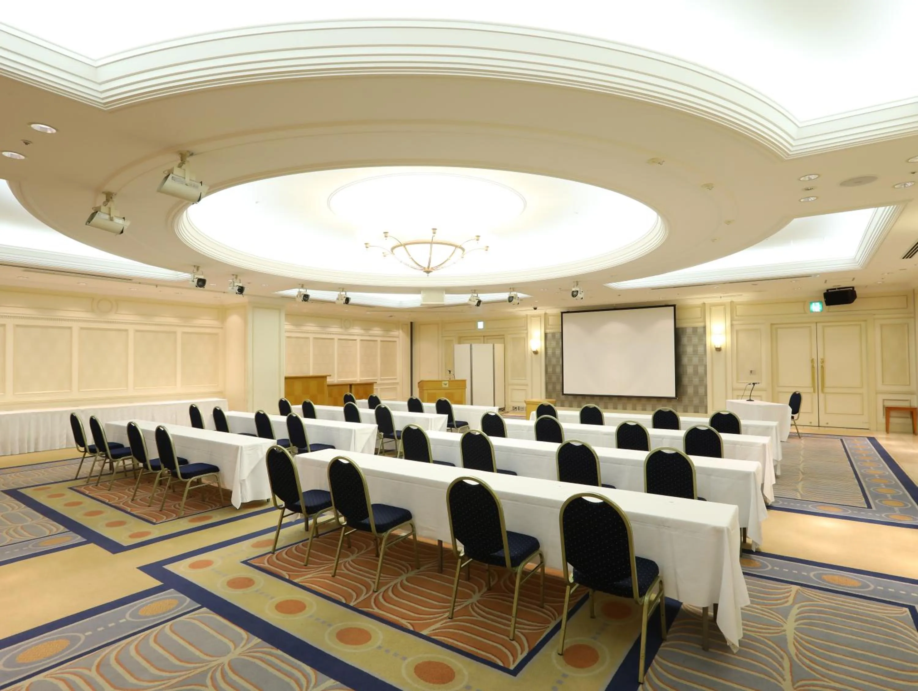 Banquet/Function facilities in Wishton Hotel Yukari