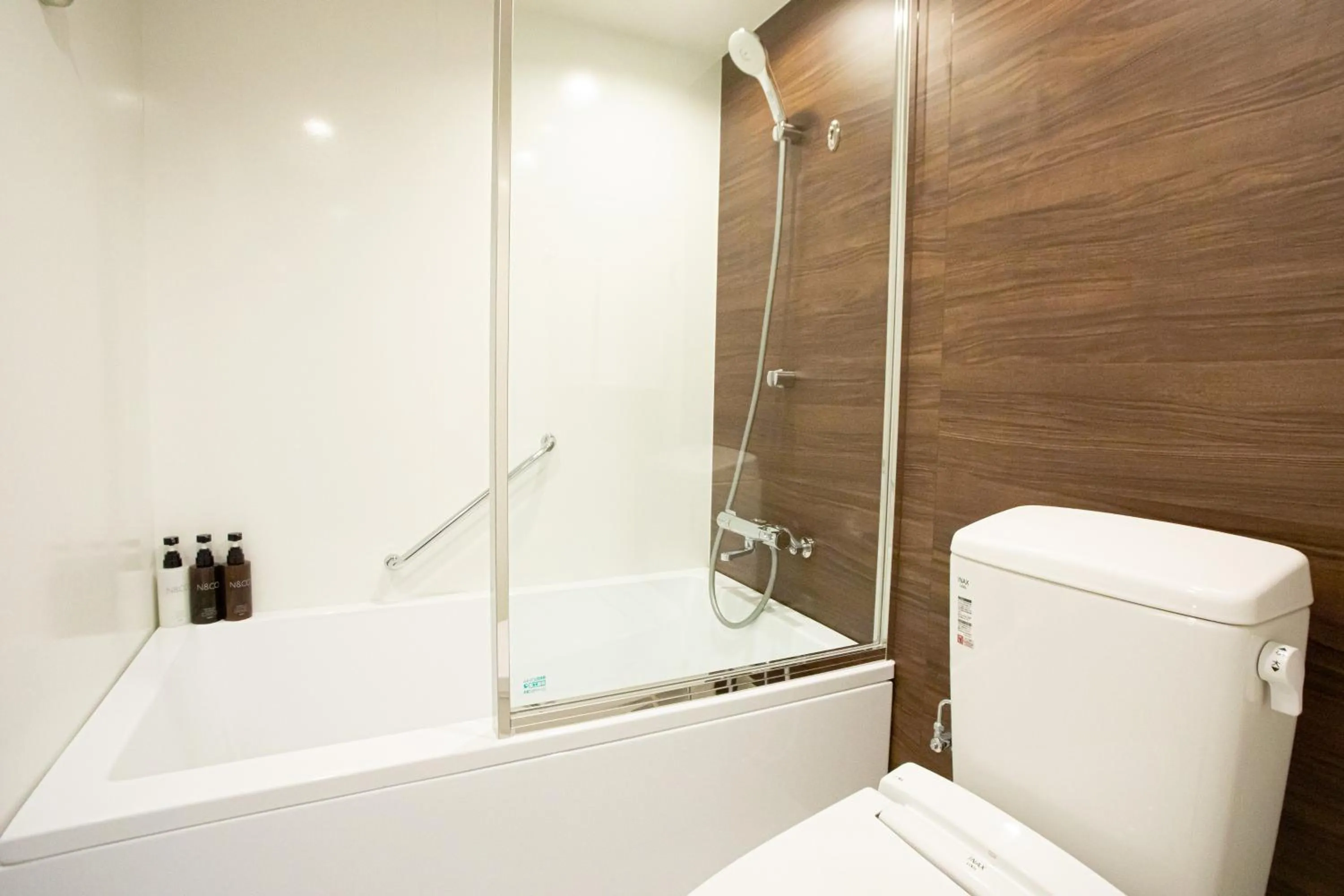 Toilet in Wishton Hotel Yukari