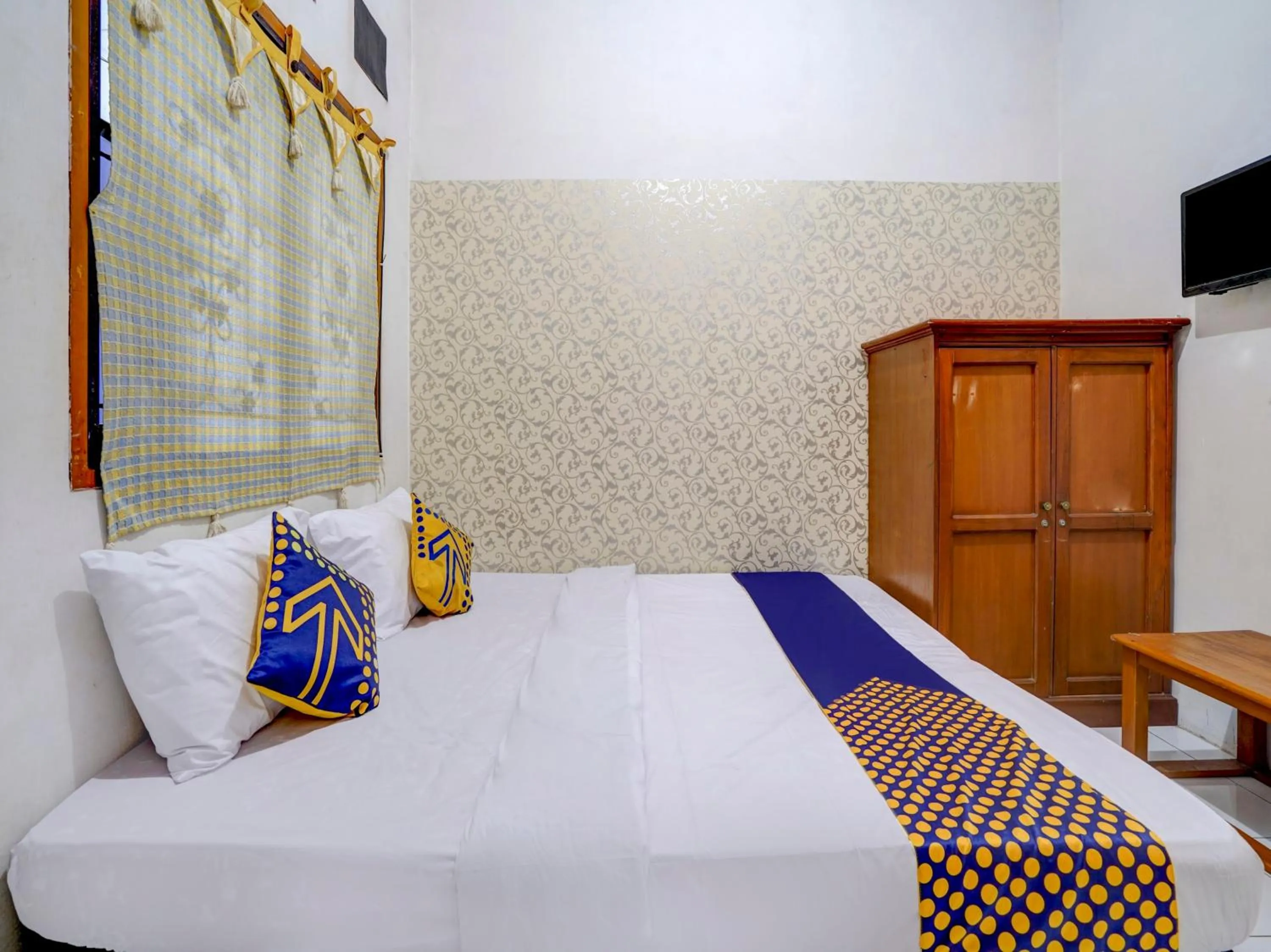 Budget Double Room in SPOT ON 90171 Pondok Kuning