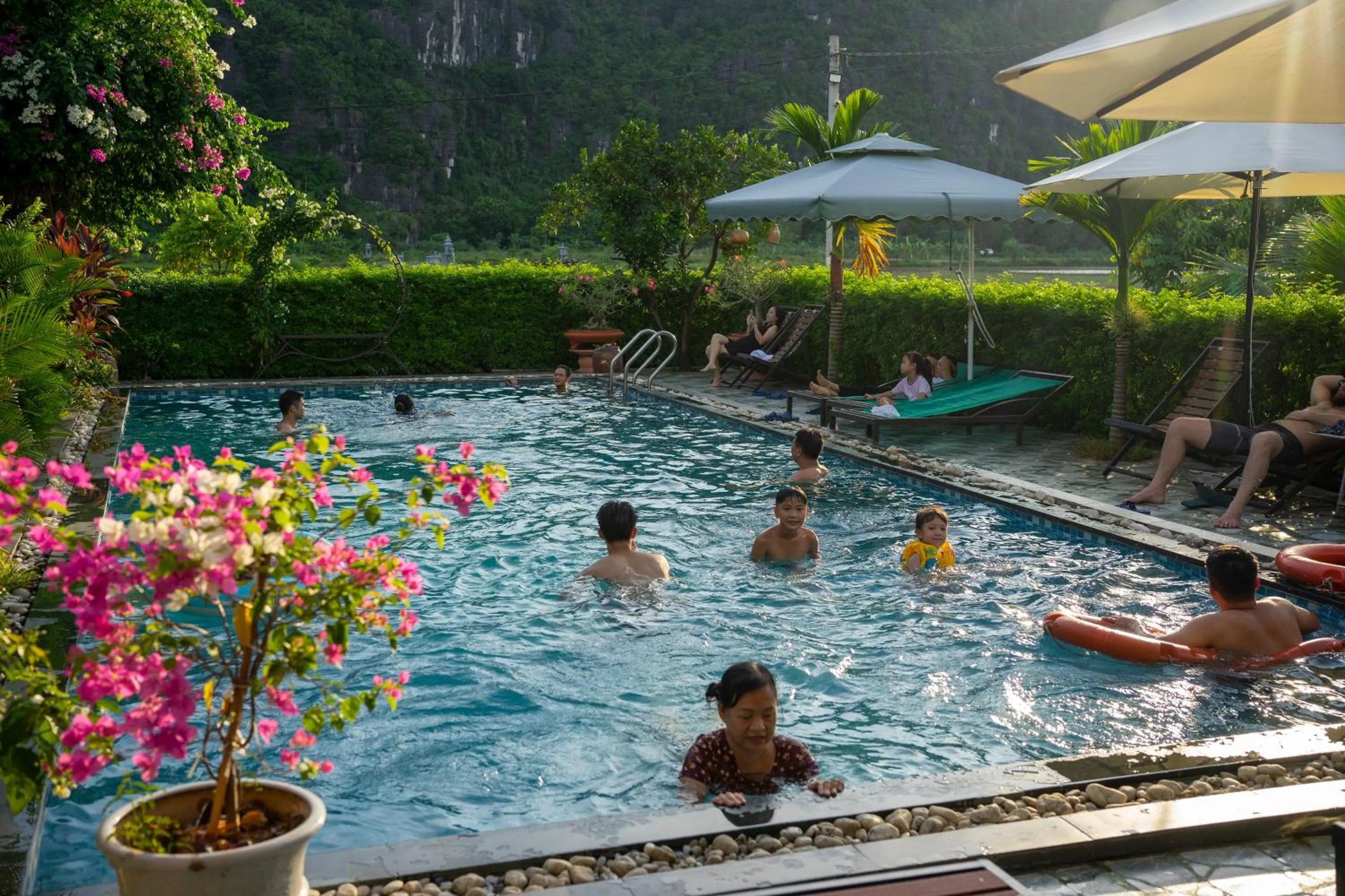 Day in Tam Coc Minh Hung Homestay