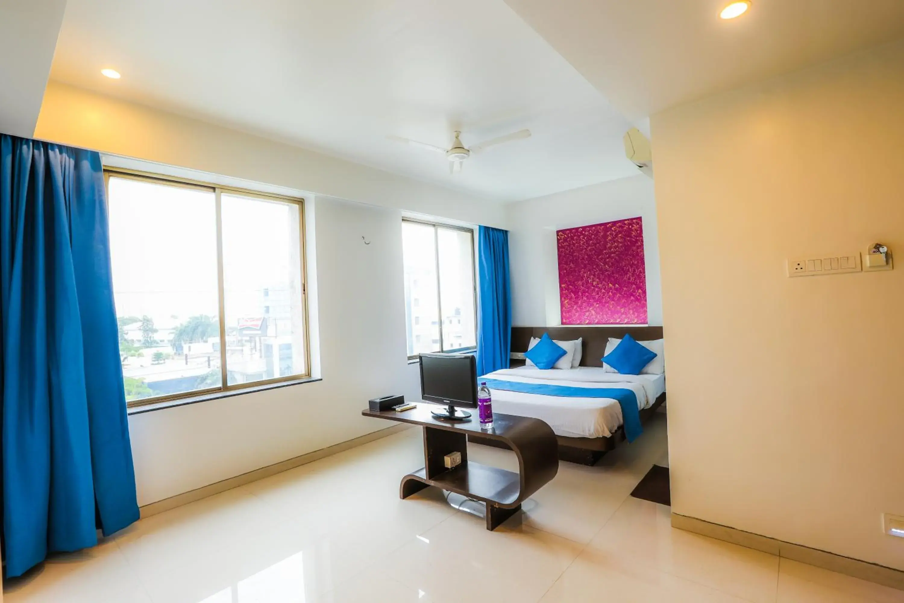 Standard Double Room - single occupancy in Hotel Solitaire Standard Double Room - single occupancy in Hotel Solitaire