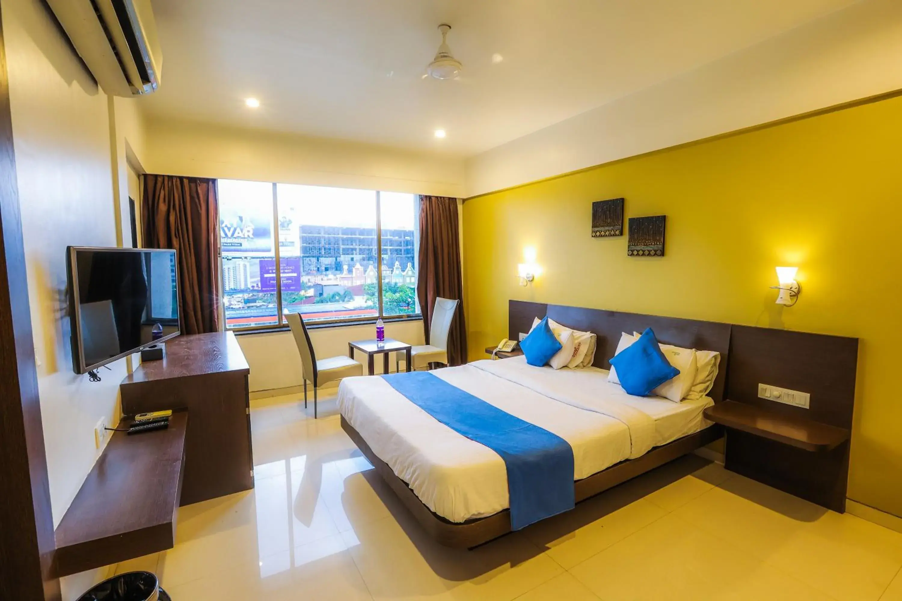 Deluxe Double Room - single occupancy in Hotel Solitaire Deluxe Double Room - single occupancy in Hotel Solitaire