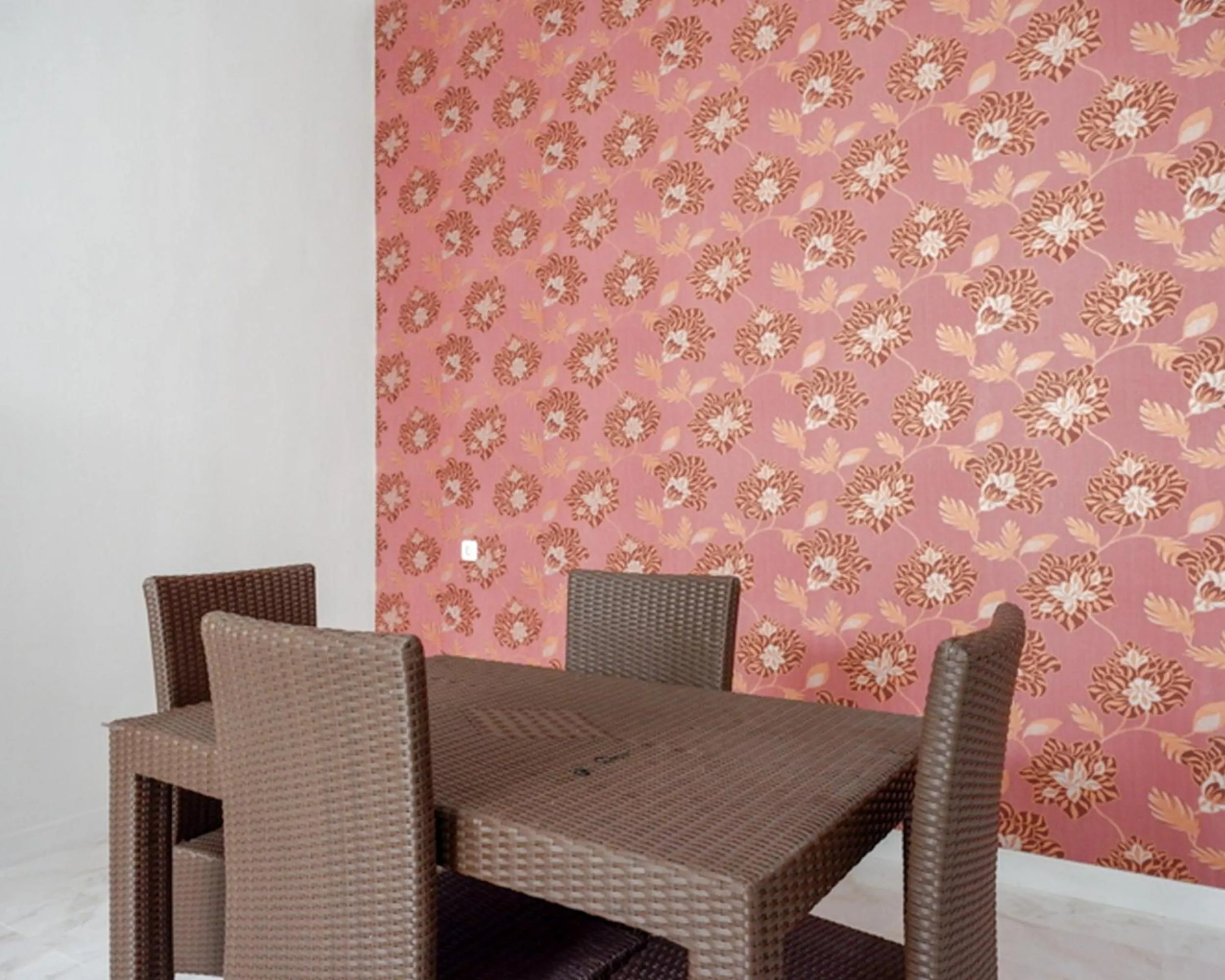 RedDoorz @ City Park Medoho Semarang