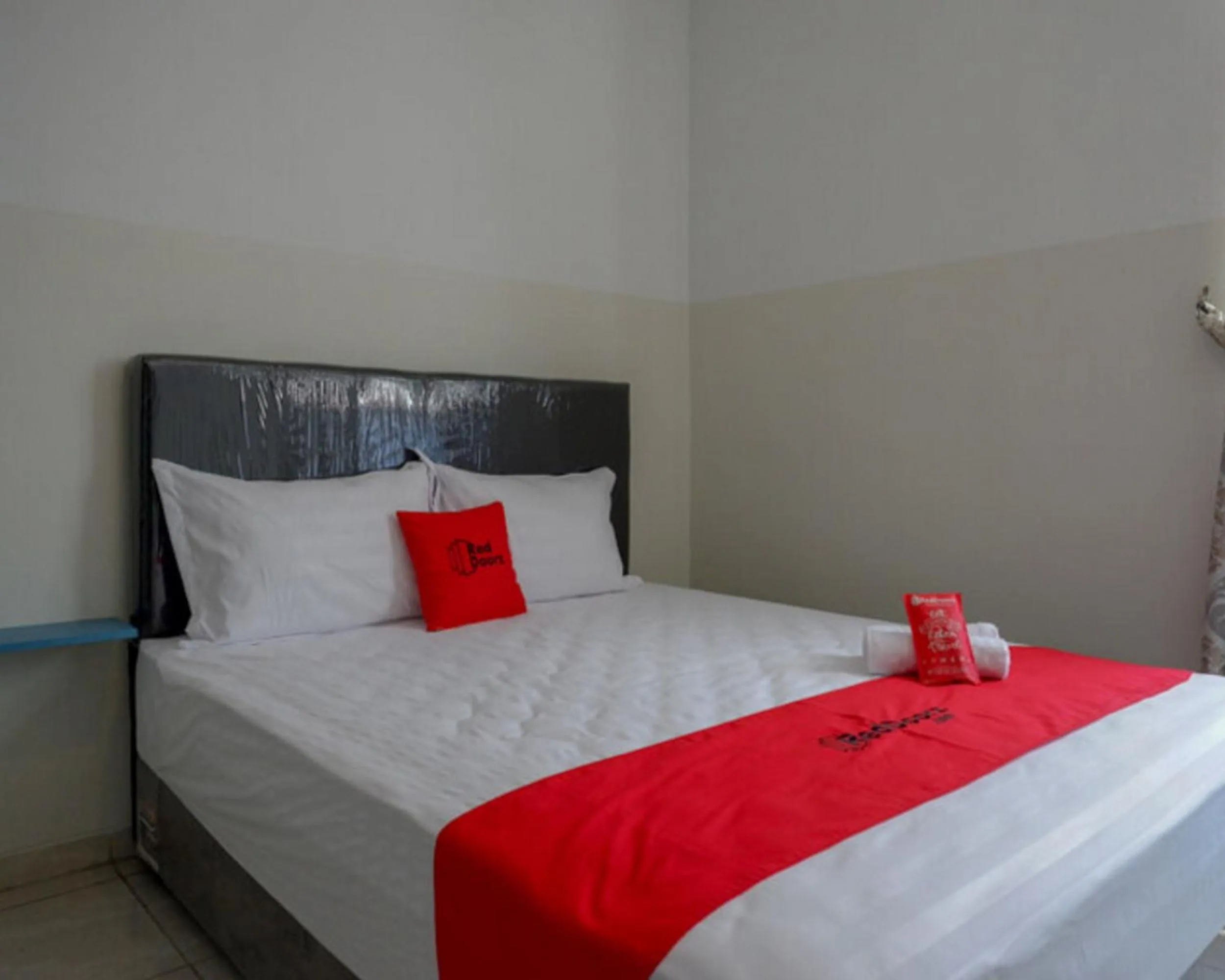 Bed in RedDoorz near Tamansari Shopping Center Salatiga