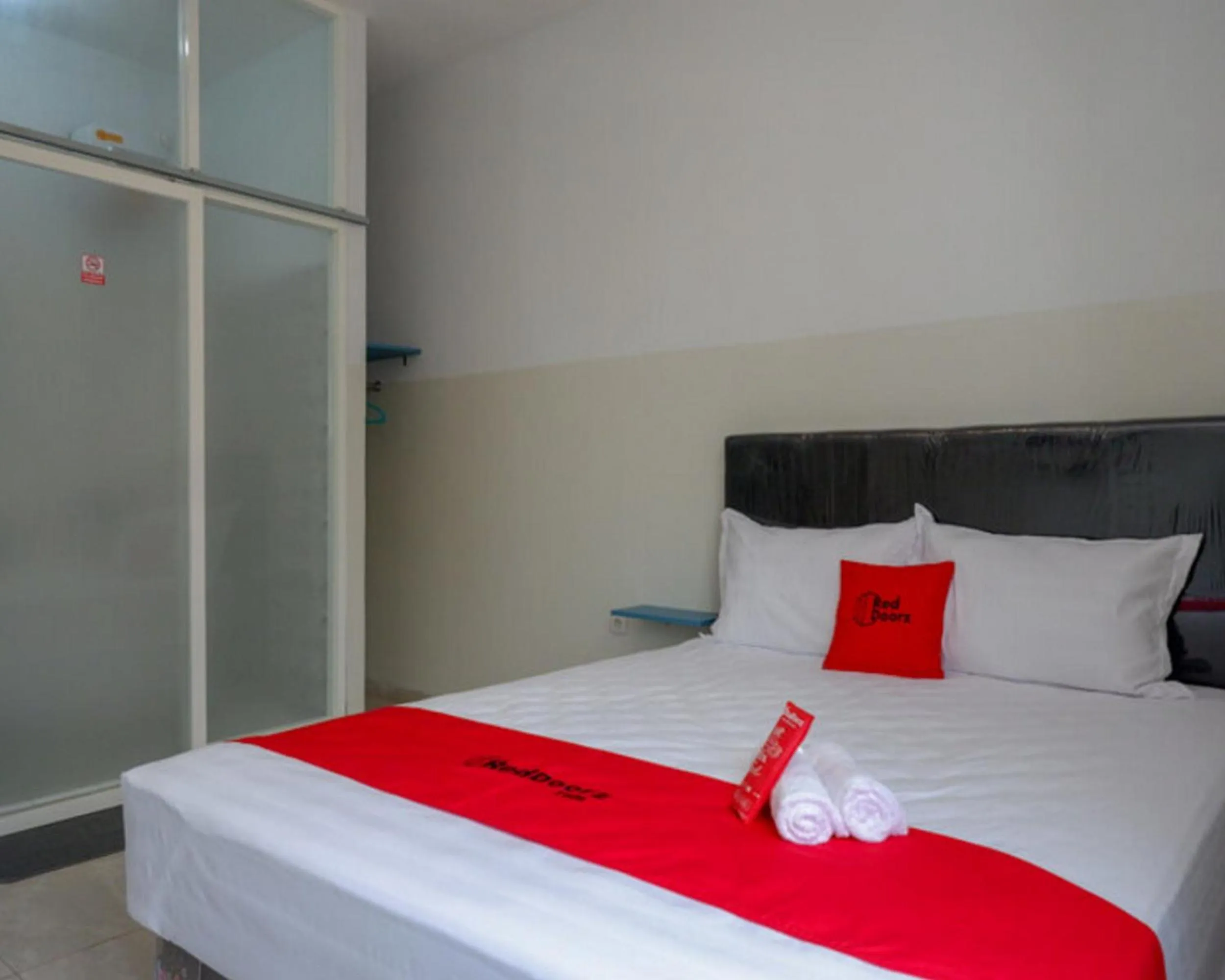 Bed in RedDoorz near Tamansari Shopping Center Salatiga
