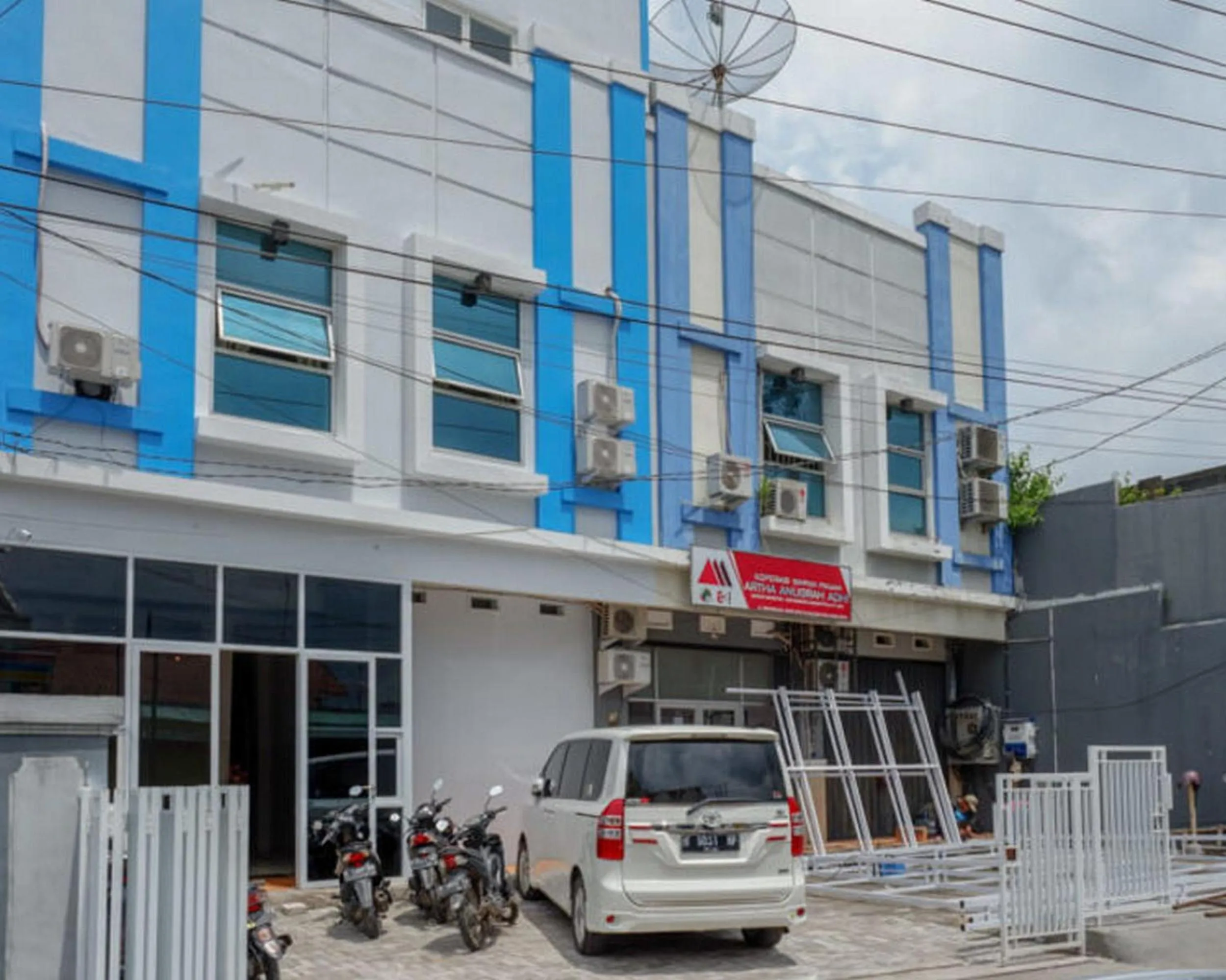 Property building in RedDoorz near Tamansari Shopping Center Salatiga