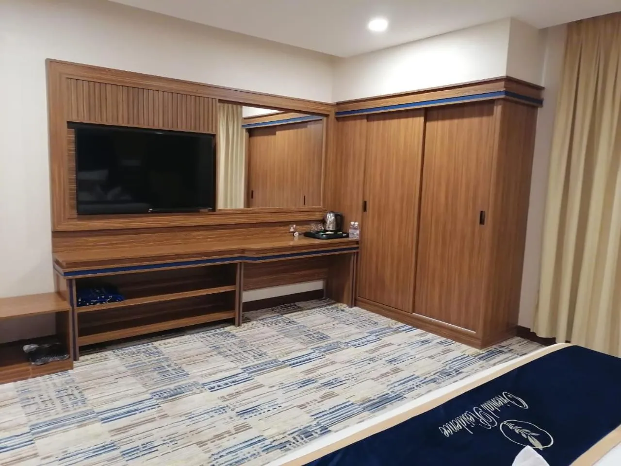 TV and multimedia, Bed in Oriental Residence