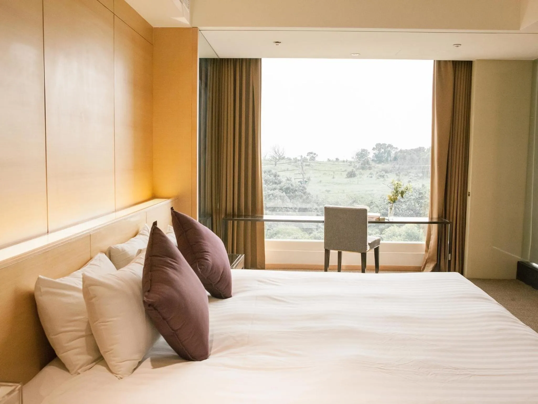 Bed in Freshfields Hotel