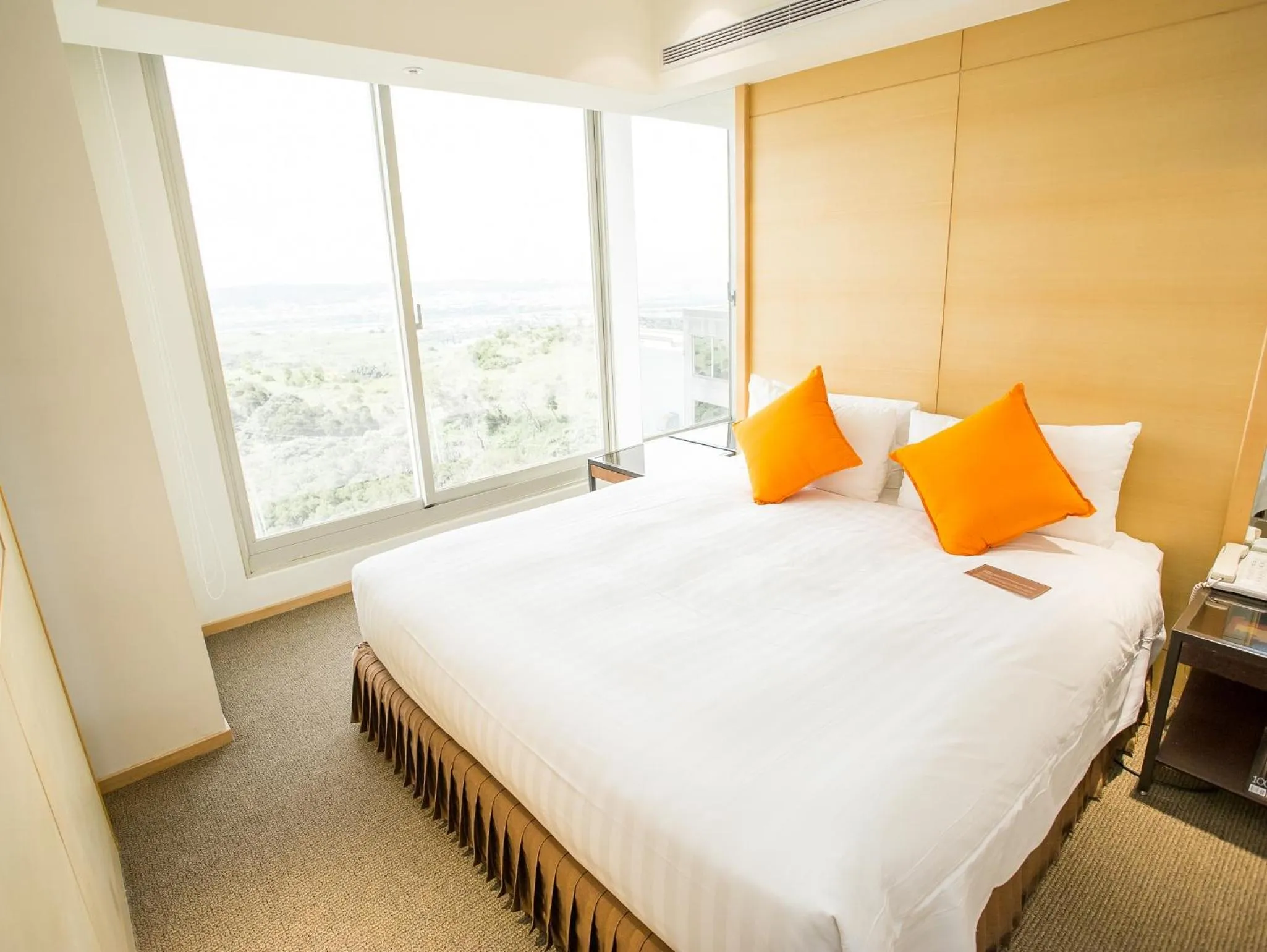 Bed in Freshfields Hotel