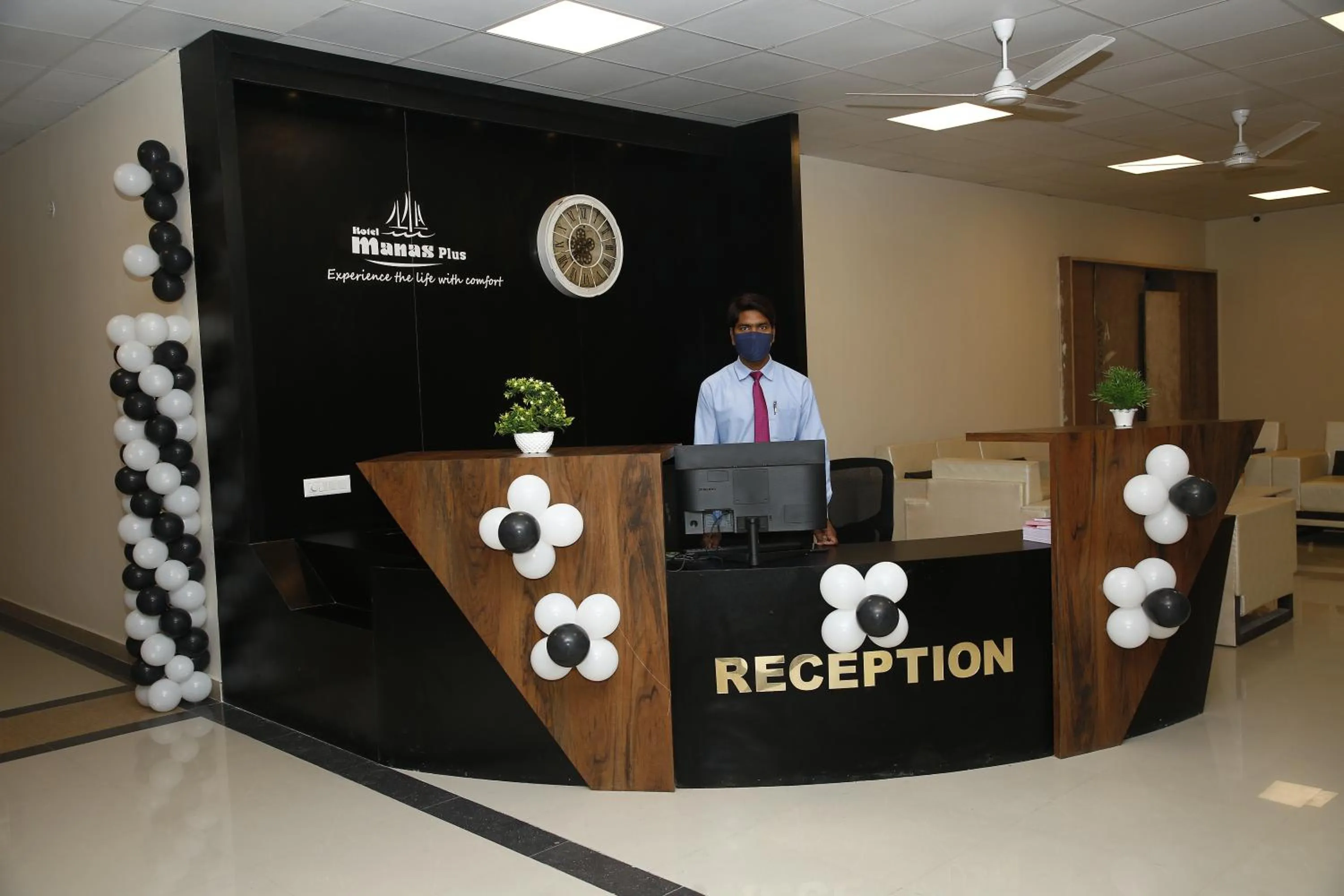 Lobby or reception in Hotel Manas Plus