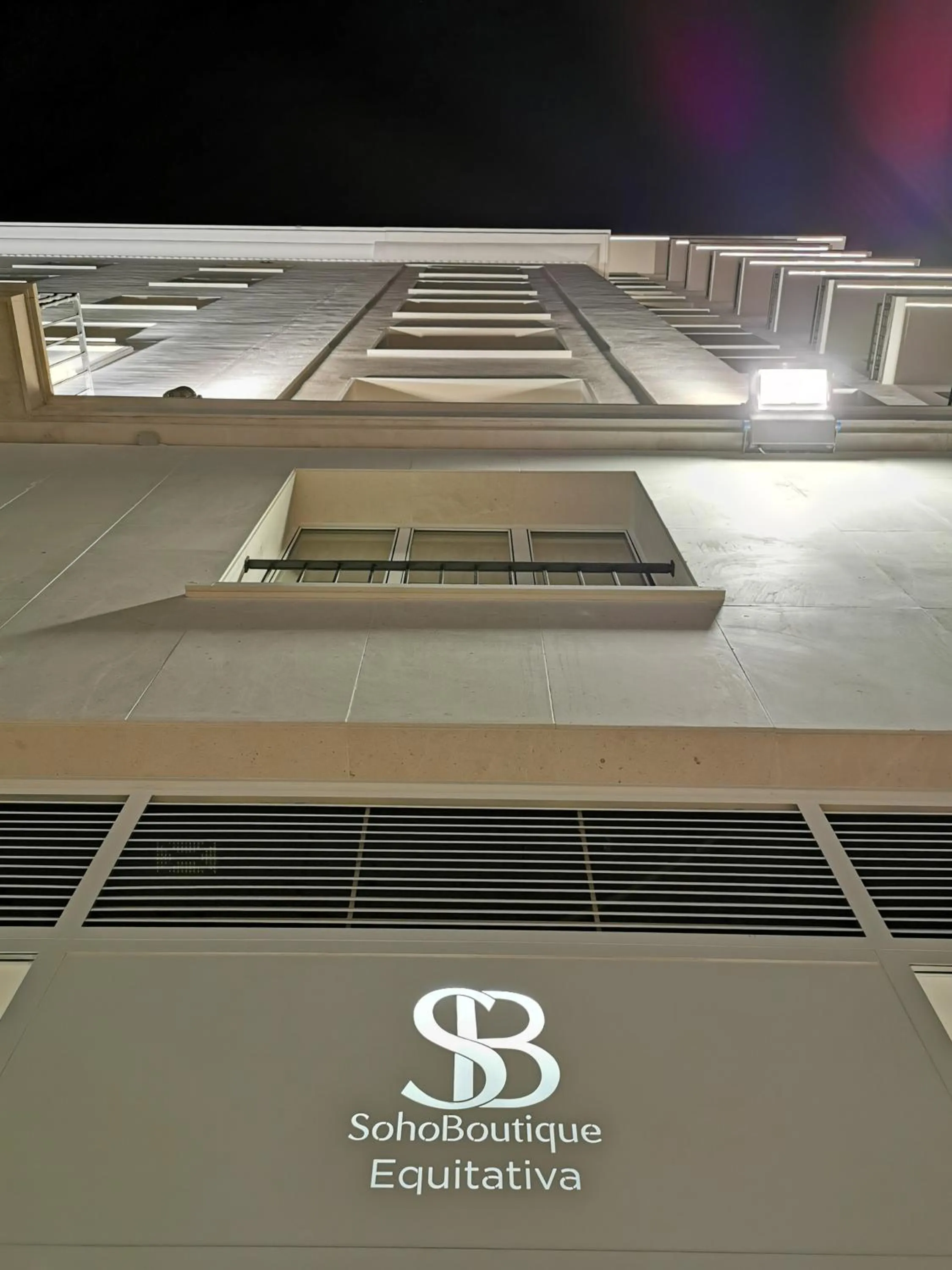 Property building in Soho Boutique Equitativa