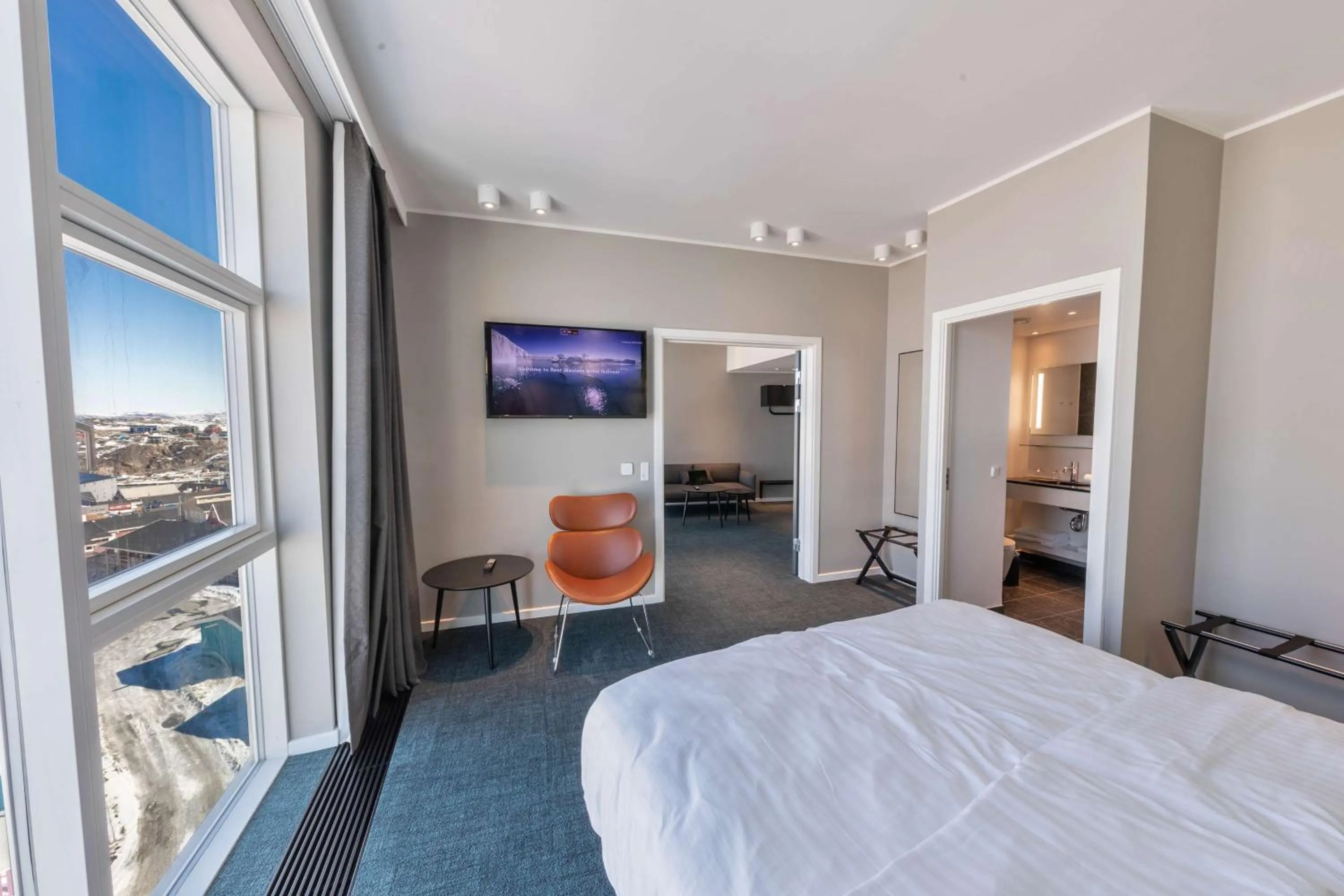 Photo of the whole room, Bed in Best Western Plus Hotel Ilulissat