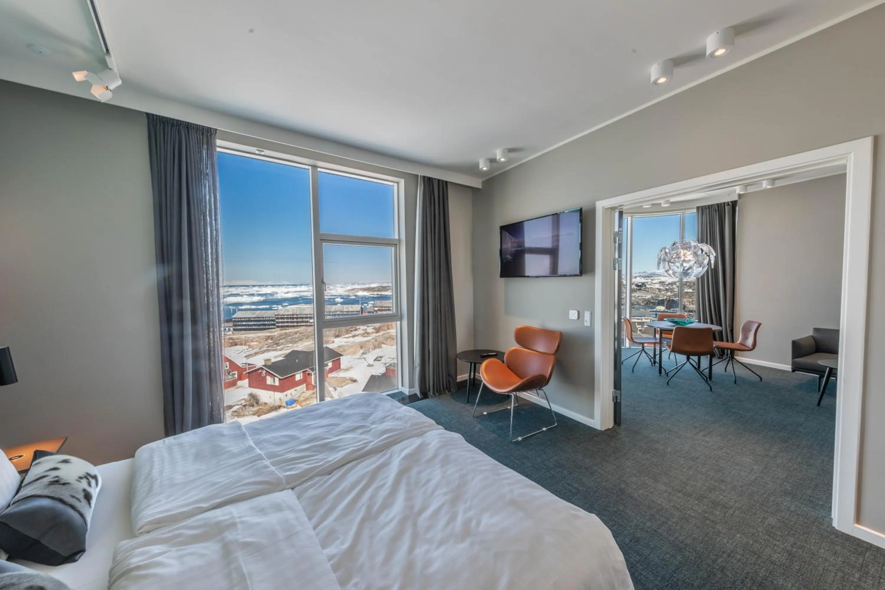 TV and multimedia, Bed in Best Western Plus Hotel Ilulissat