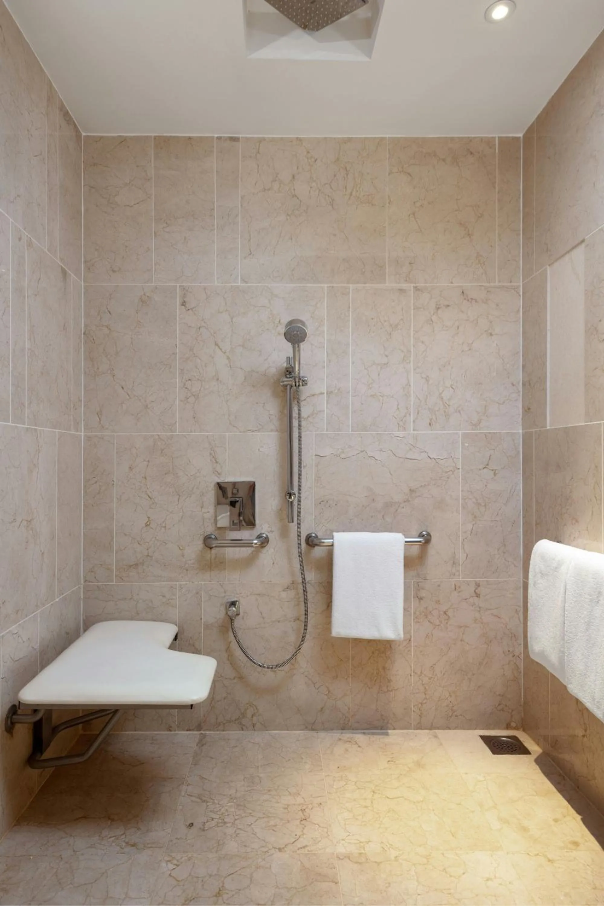 Bathroom in JW Marriott Hotel Hanoi