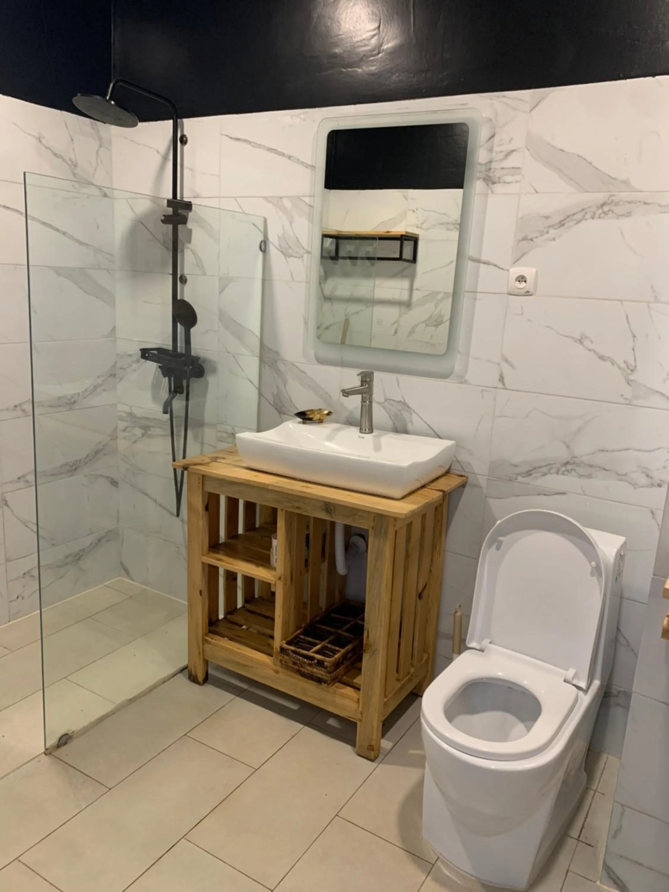 Bathroom in Eagle View Lodge - Kigali