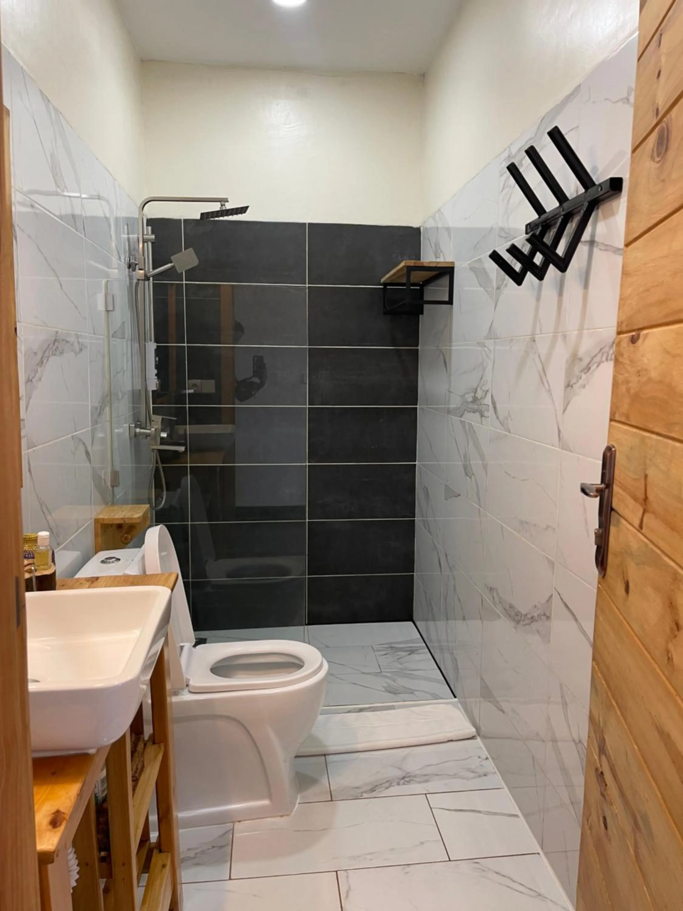 Bathroom in Eagle View Lodge - Kigali