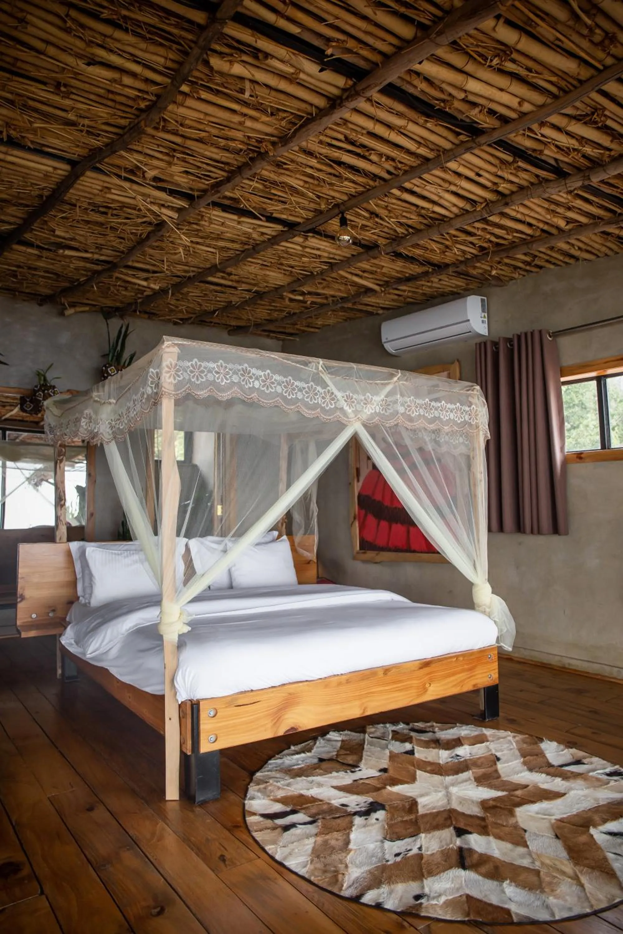 Photo of the whole room, Bed in Eagle View Lodge - Kigali