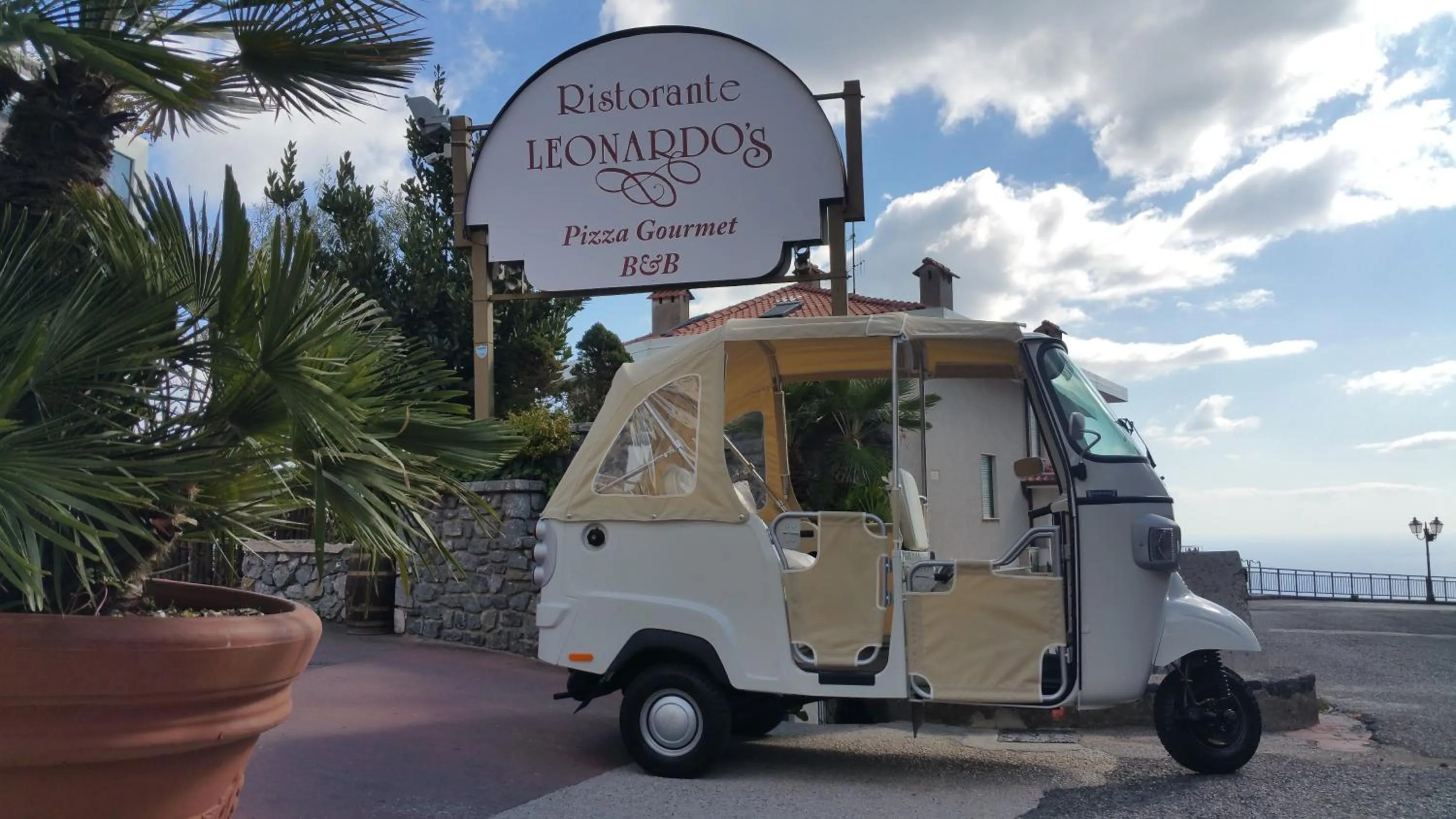 Restaurant/places to eat in Leonardo's B&B