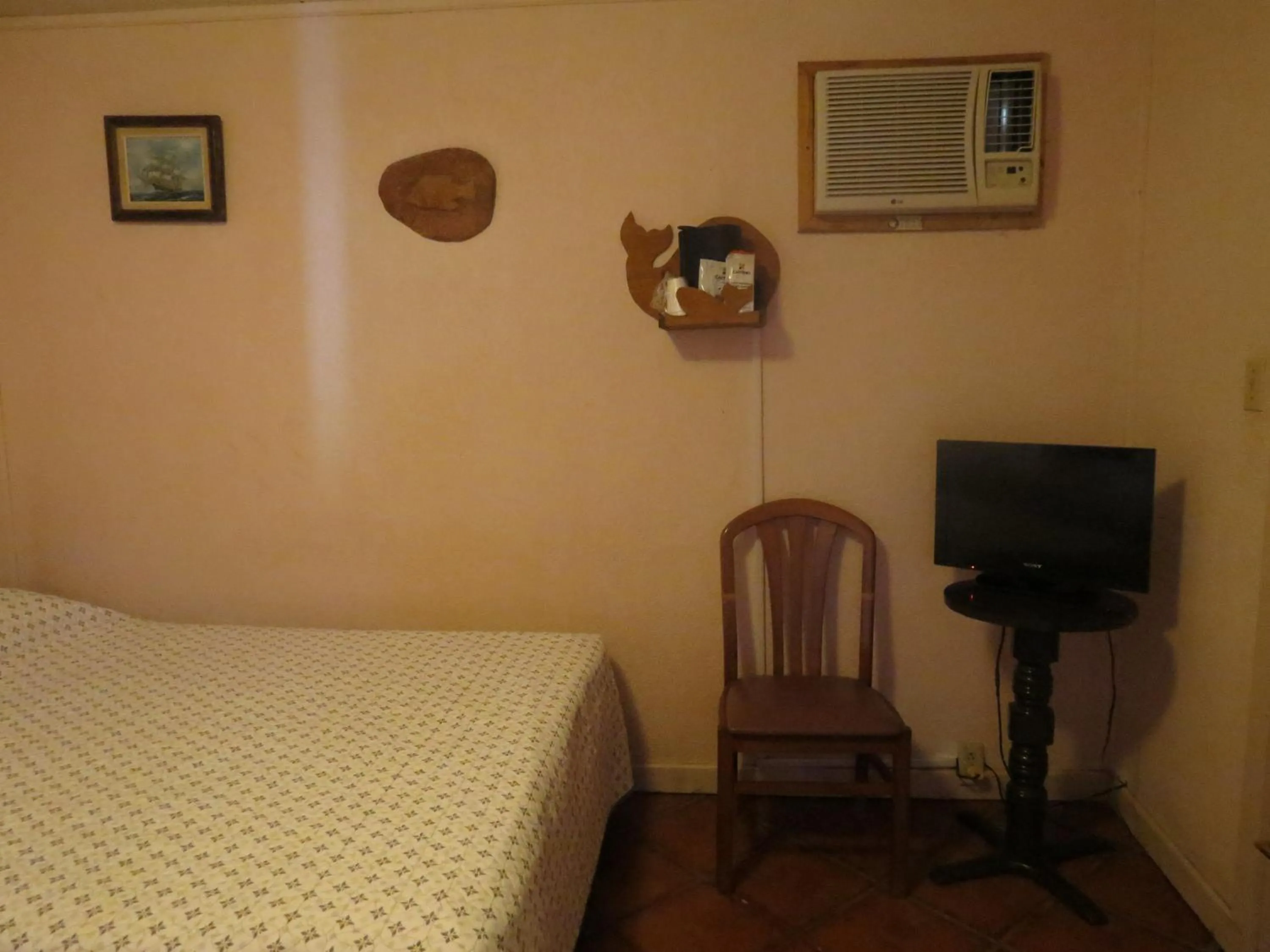 Bed in Restaurante Malarrimo Hotel & RV Parking