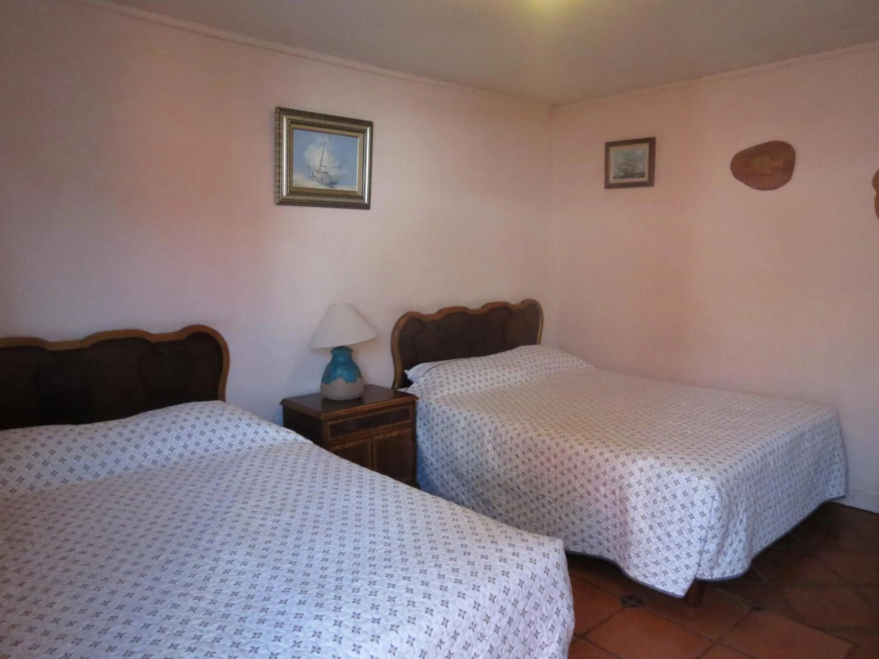 Bed in Restaurante Malarrimo Hotel & RV Parking