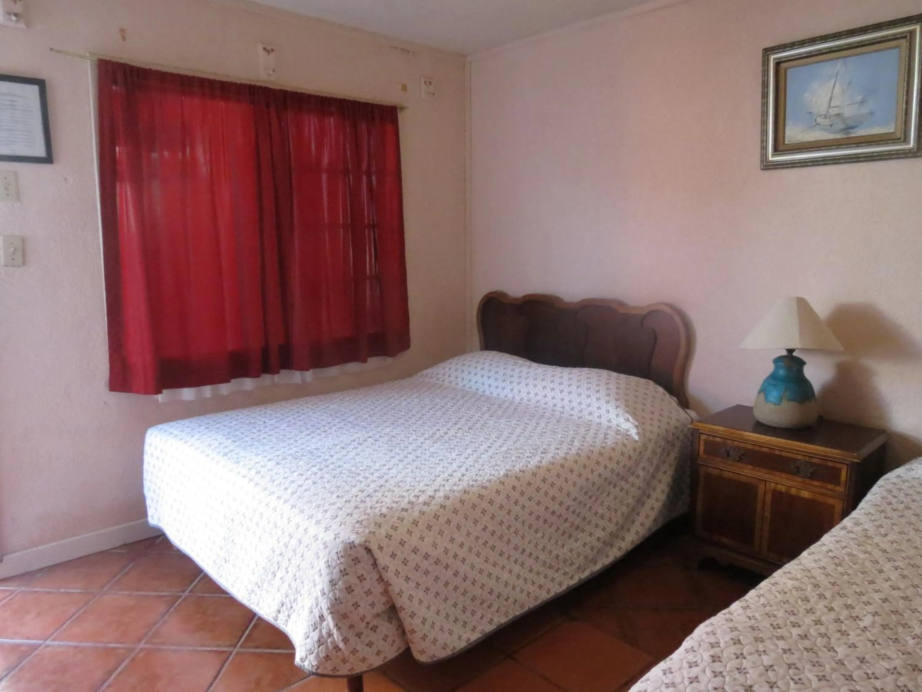 Bed in Restaurante Malarrimo Hotel & RV Parking