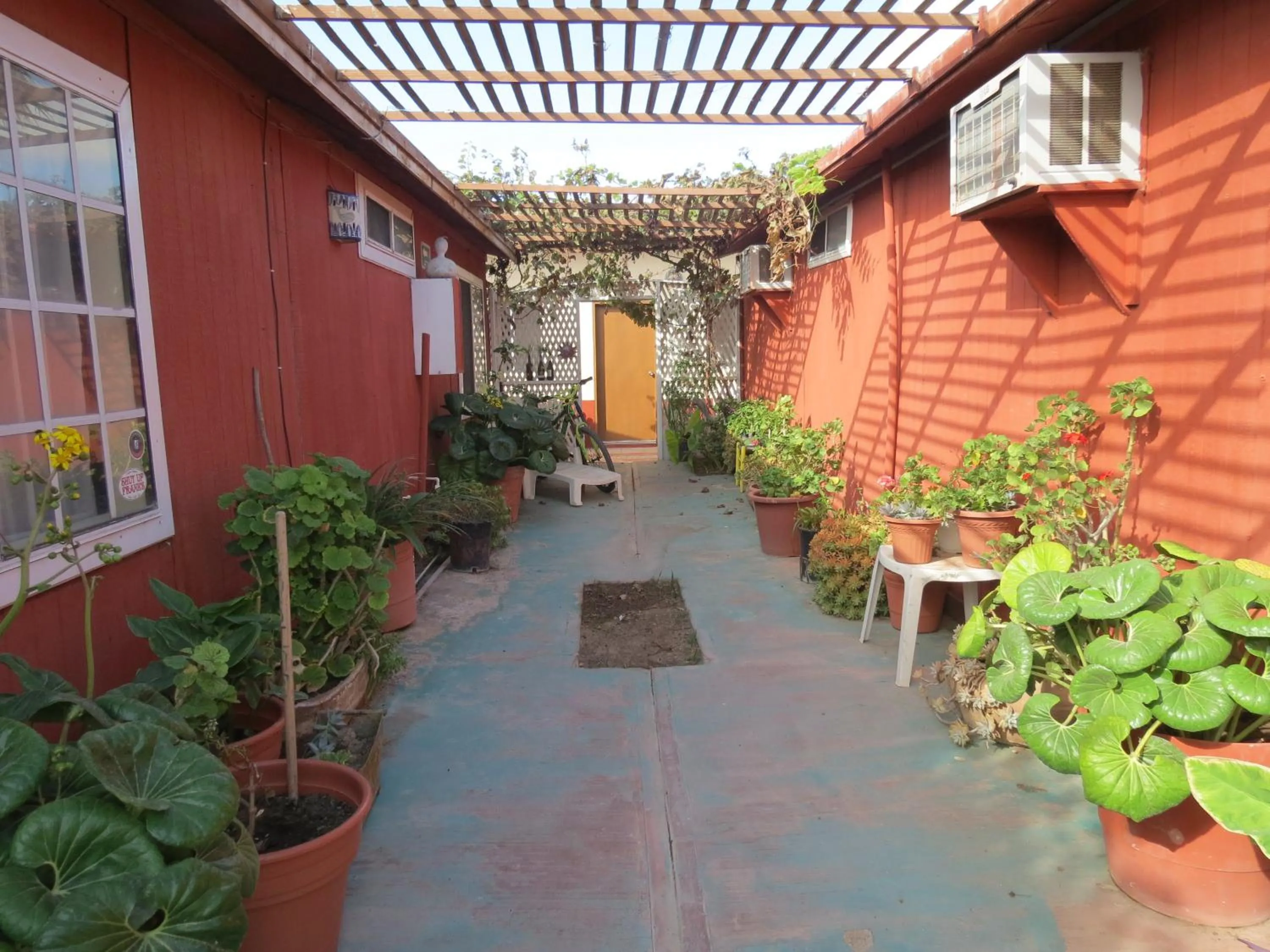 Facade/entrance in Restaurante Malarrimo Hotel & RV Parking