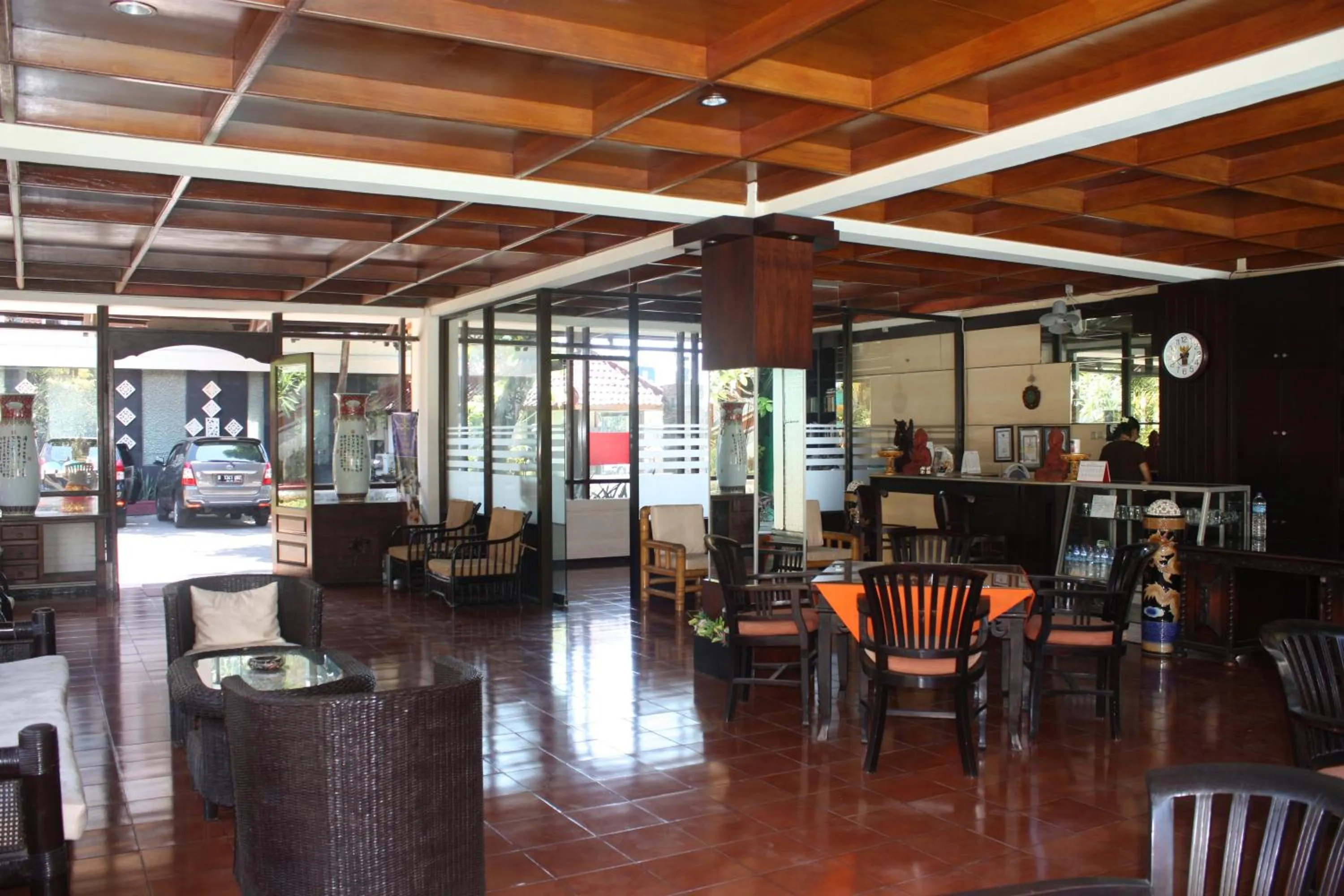 Lobby or reception in Puri Naga Beachfront Cottages
