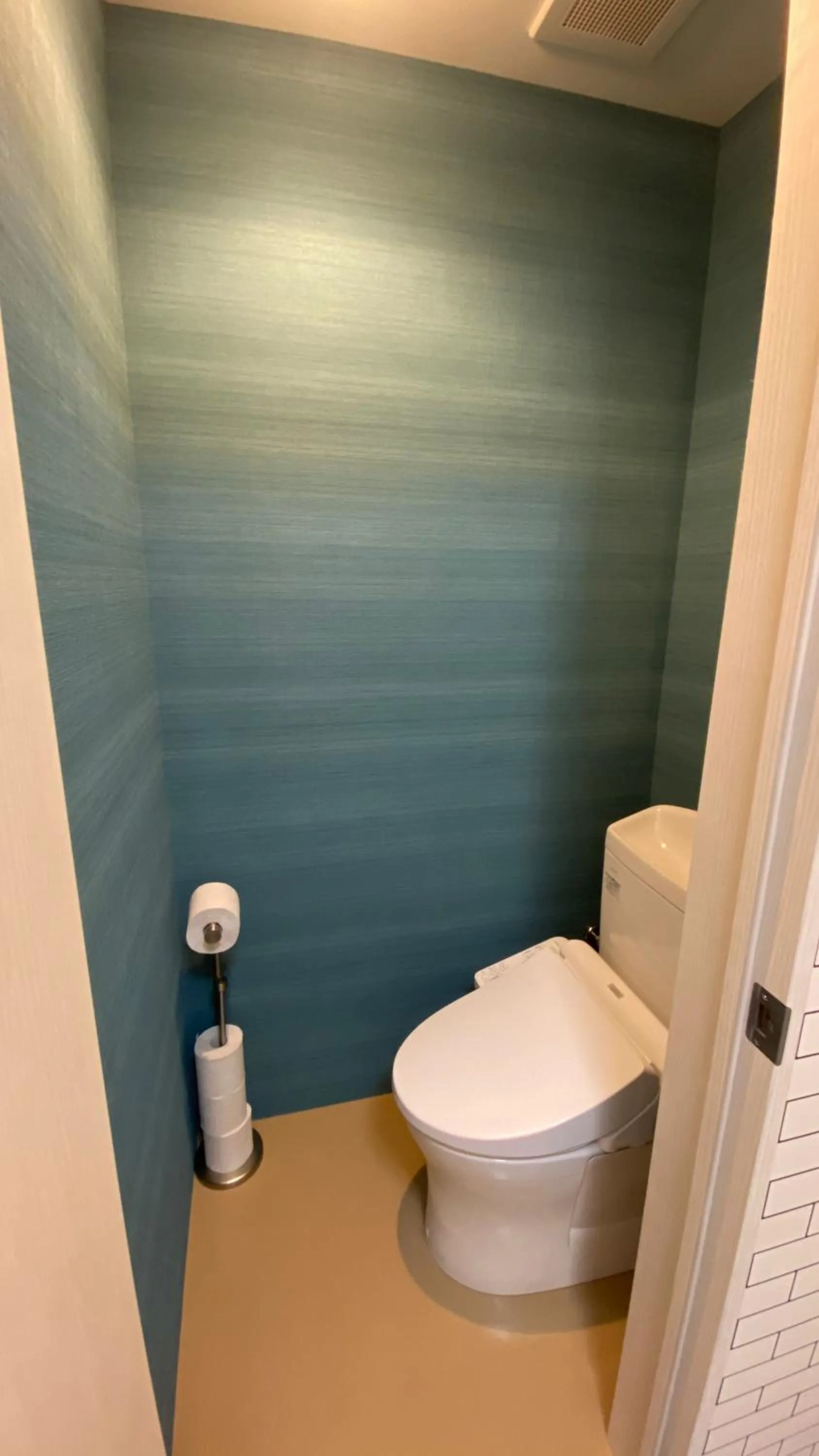 Toilet in Beach side House SHELL kamakurahase