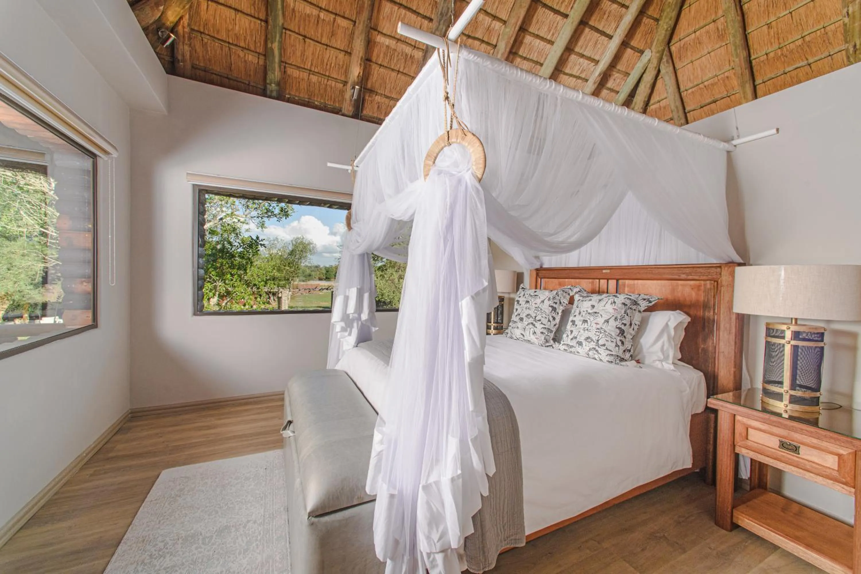 Patio, Bed in Karongwe River Lodge