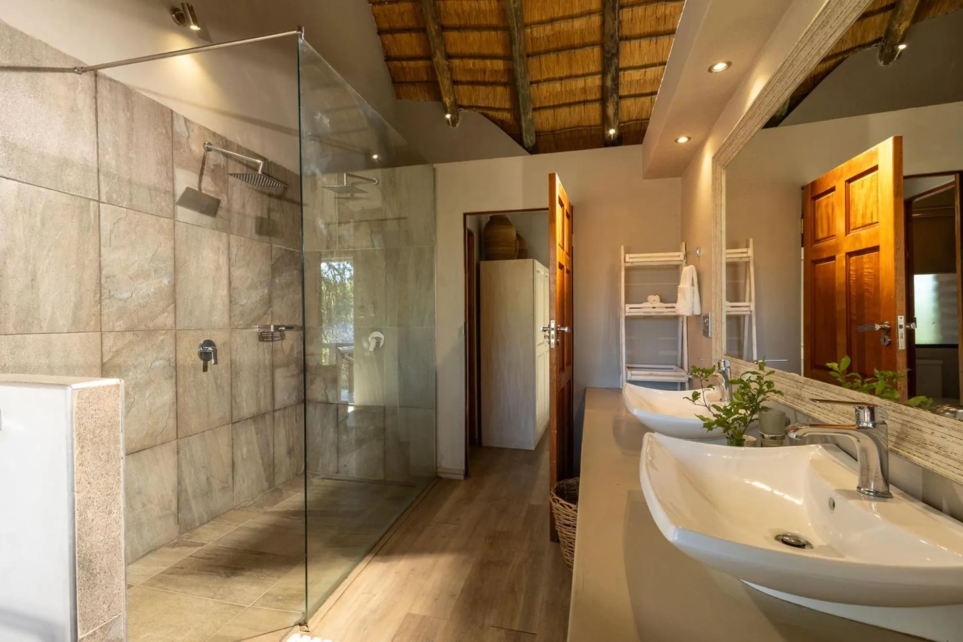 Shower in Karongwe - River Safari Lodge